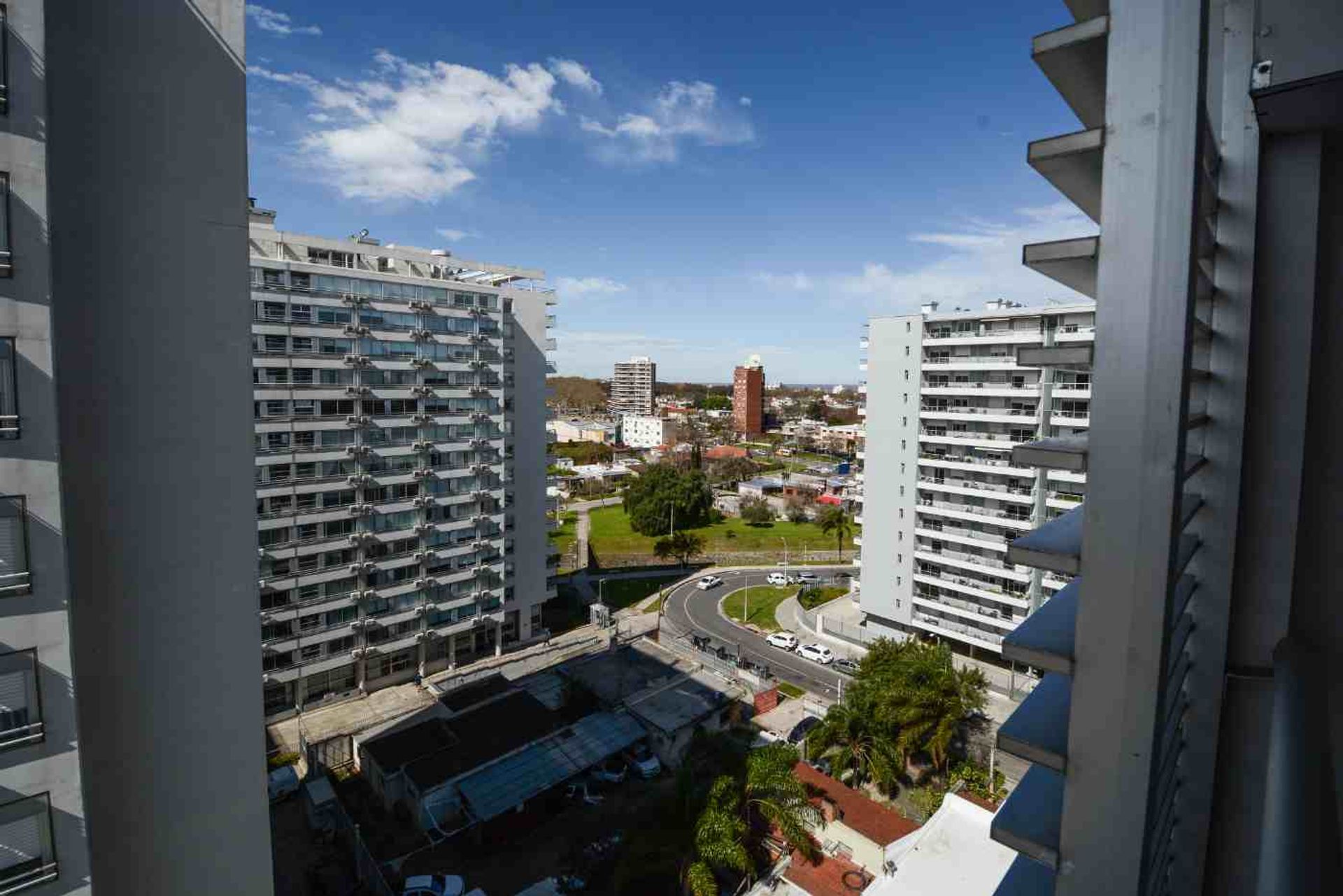 VENTA APTO AMUEBLADO. 2 DORM., COCH. DOBLE, MALVÍN - 18