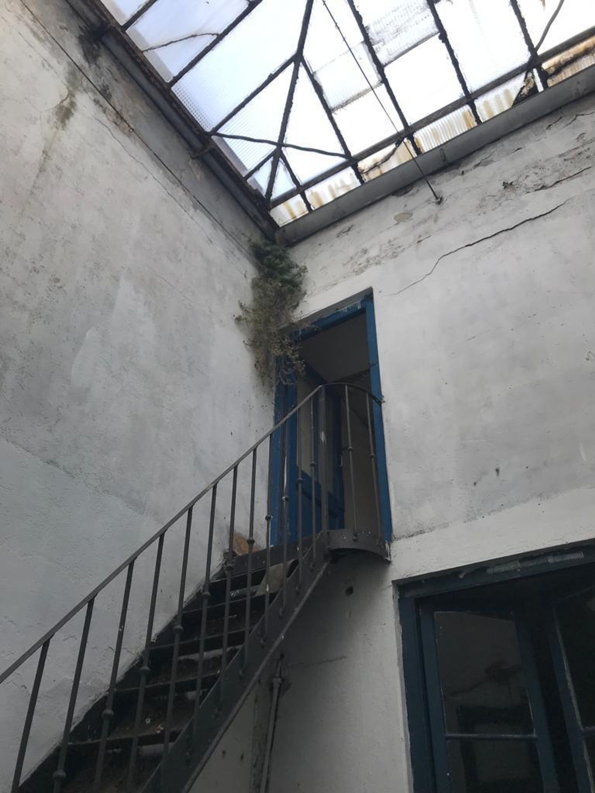 VENTA GRAN VIVIENDA EN CENTRO OPORTUNIDAD - 5
