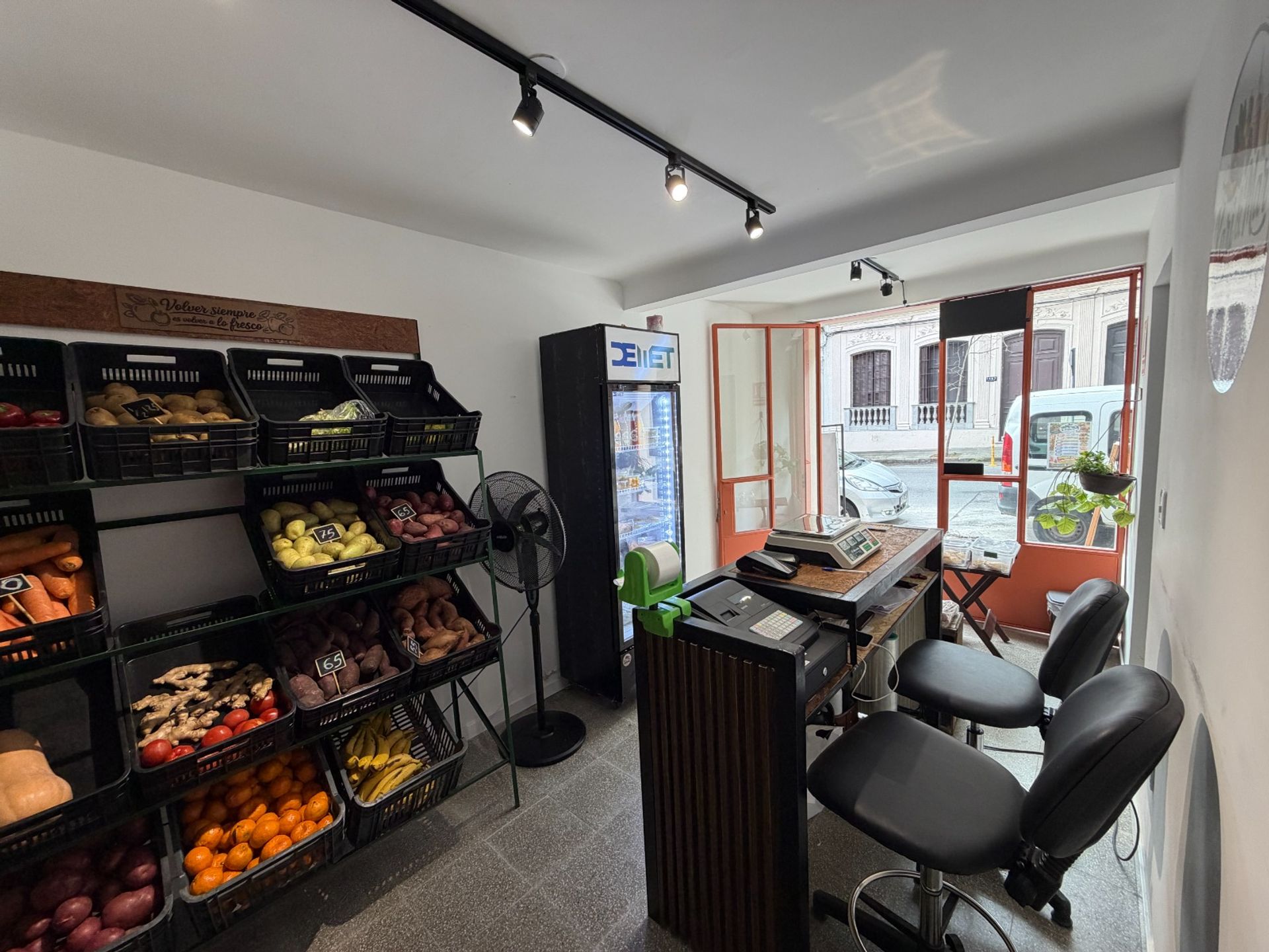 VENTA LOCAL COMERCIAL EN PALERMO A CALLE C/RENTA - 4