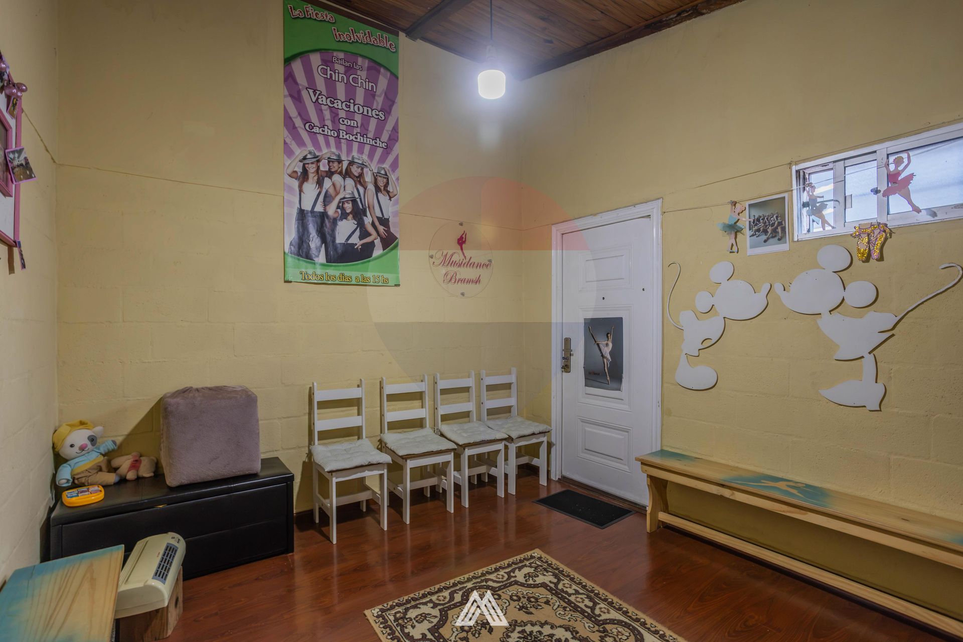 Venta 2 casas en Maro&ntilde;as con cochera y gran sal&oacute;n - 18