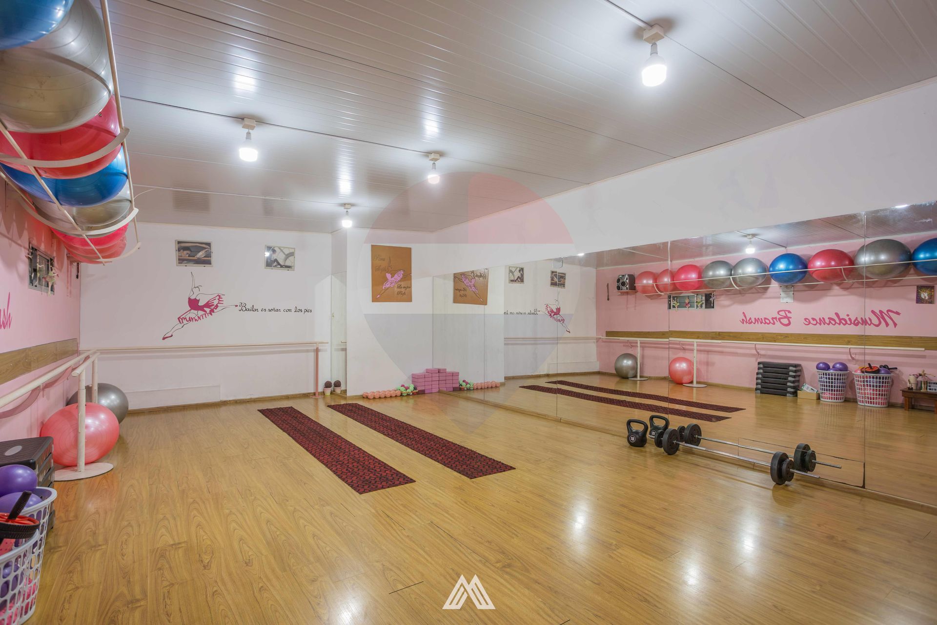 Venta 2 casas en Maro&ntilde;as con cochera y gran sal&oacute;n - 19