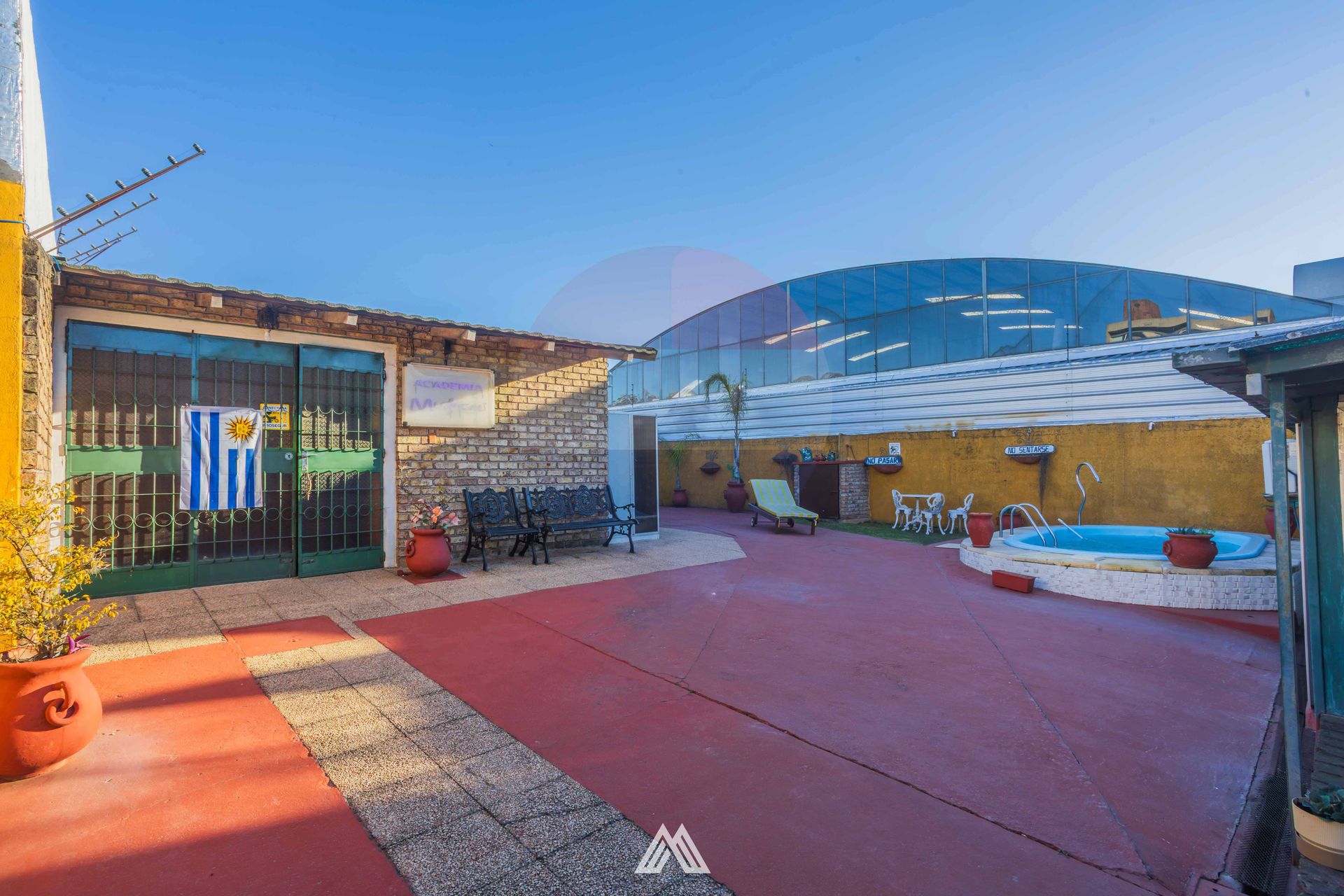 Venta 2 casas en Maro&ntilde;as con cochera y gran sal&oacute;n - 2