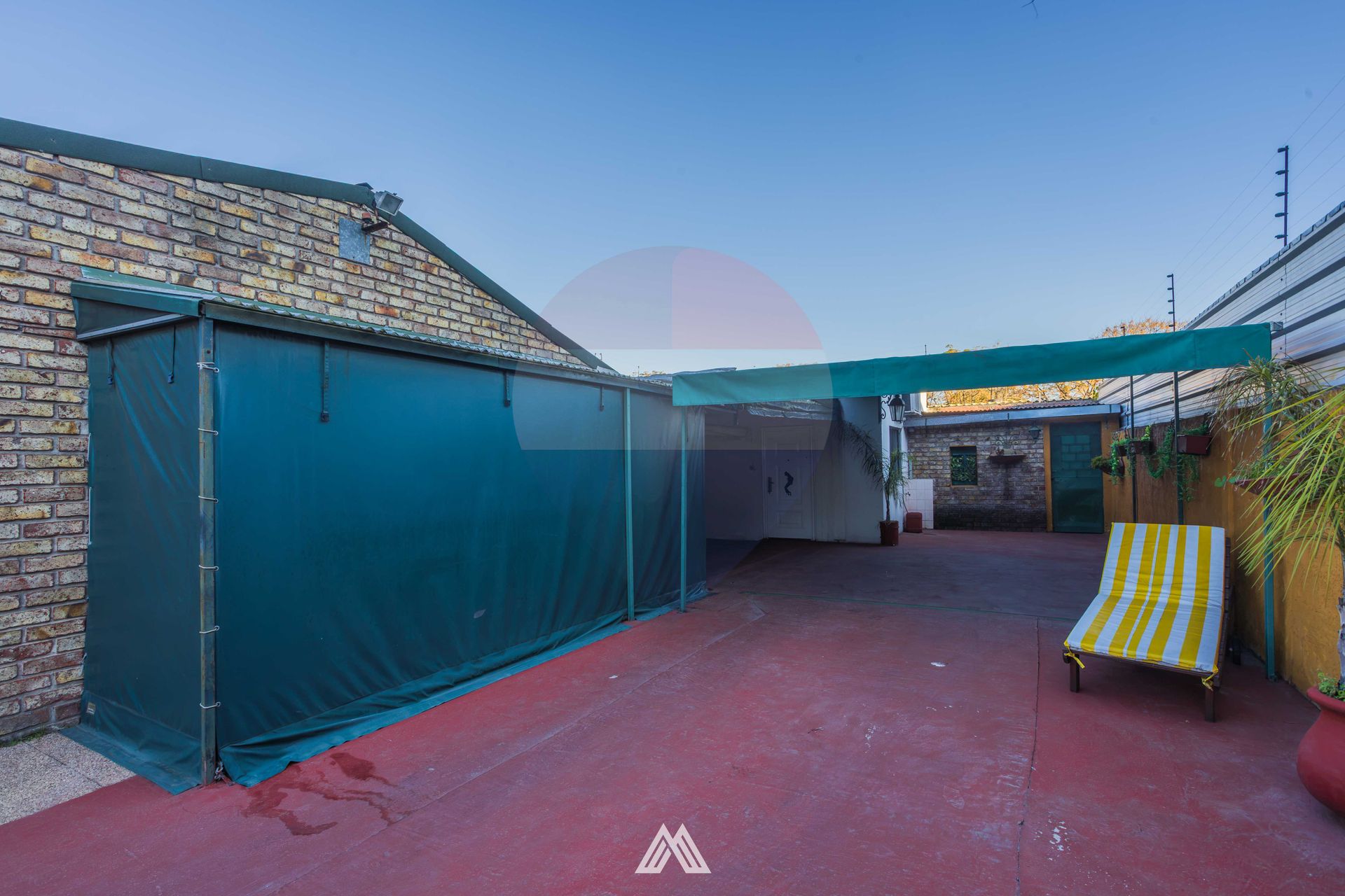Venta 2 casas en Maro&ntilde;as con cochera y gran sal&oacute;n - 4