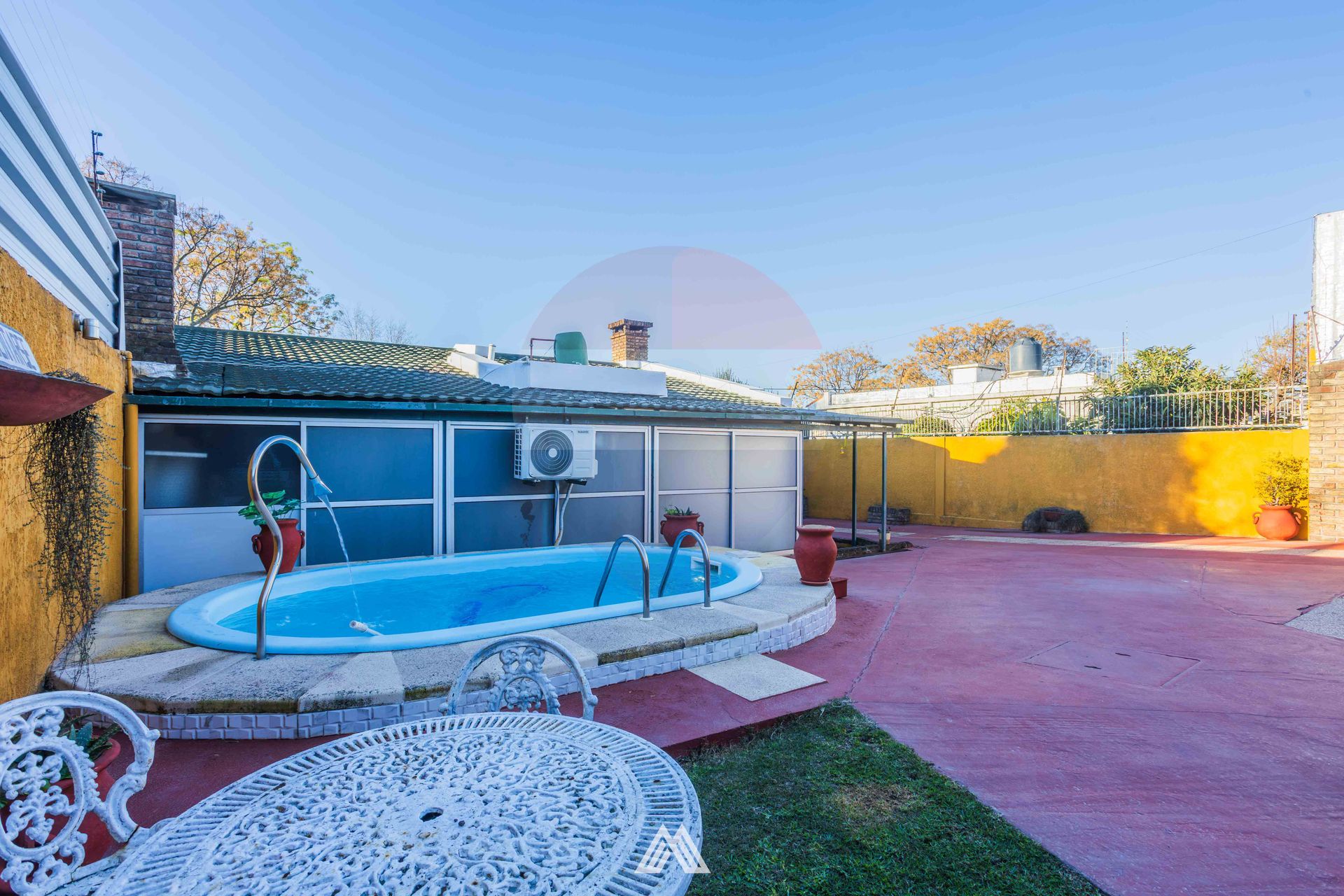 Venta 2 casas en Maro&ntilde;as con cochera y gran sal&oacute;n - 3