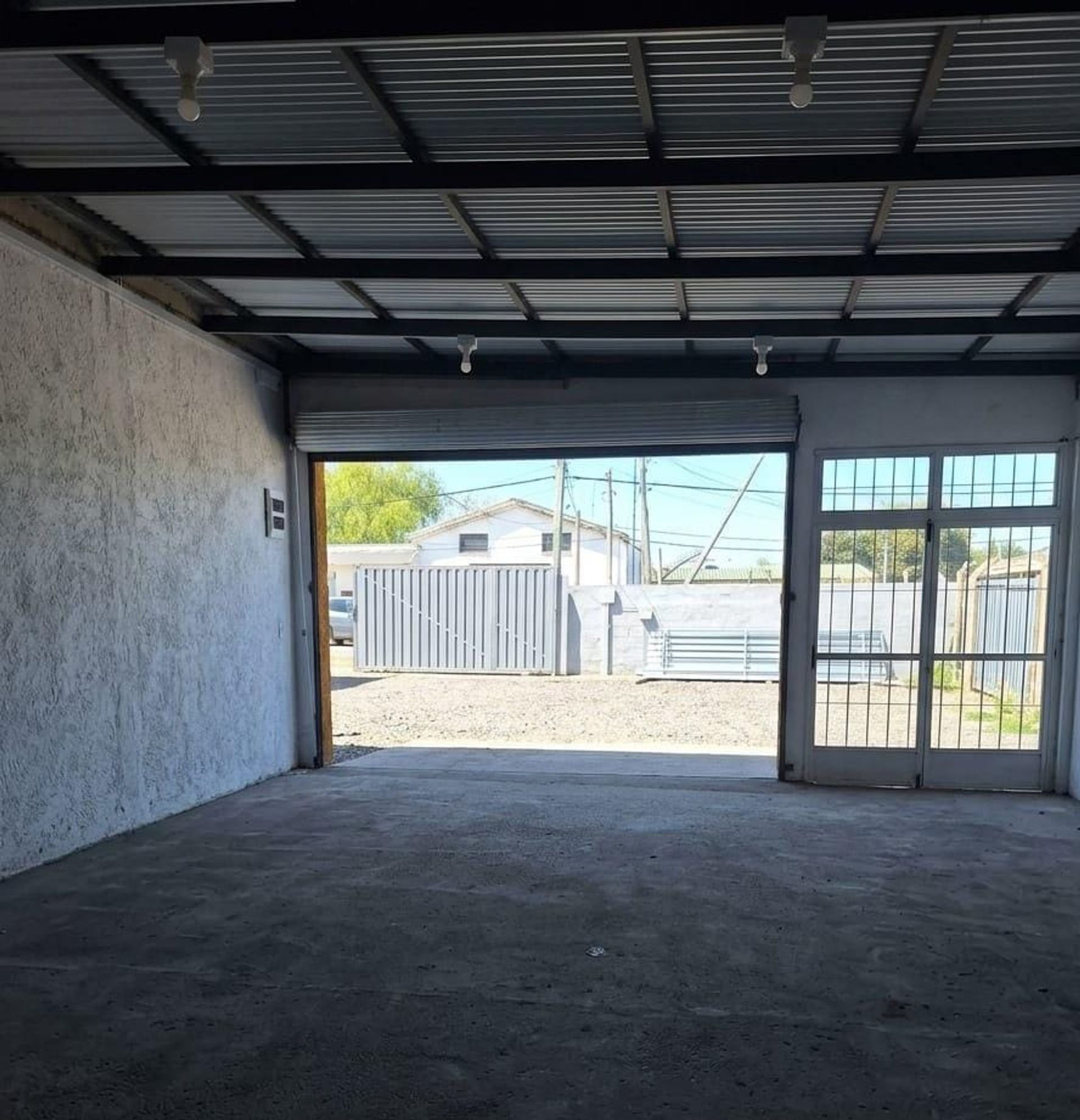 Alquiler de local Comercial a estrenar en Pando - 3
