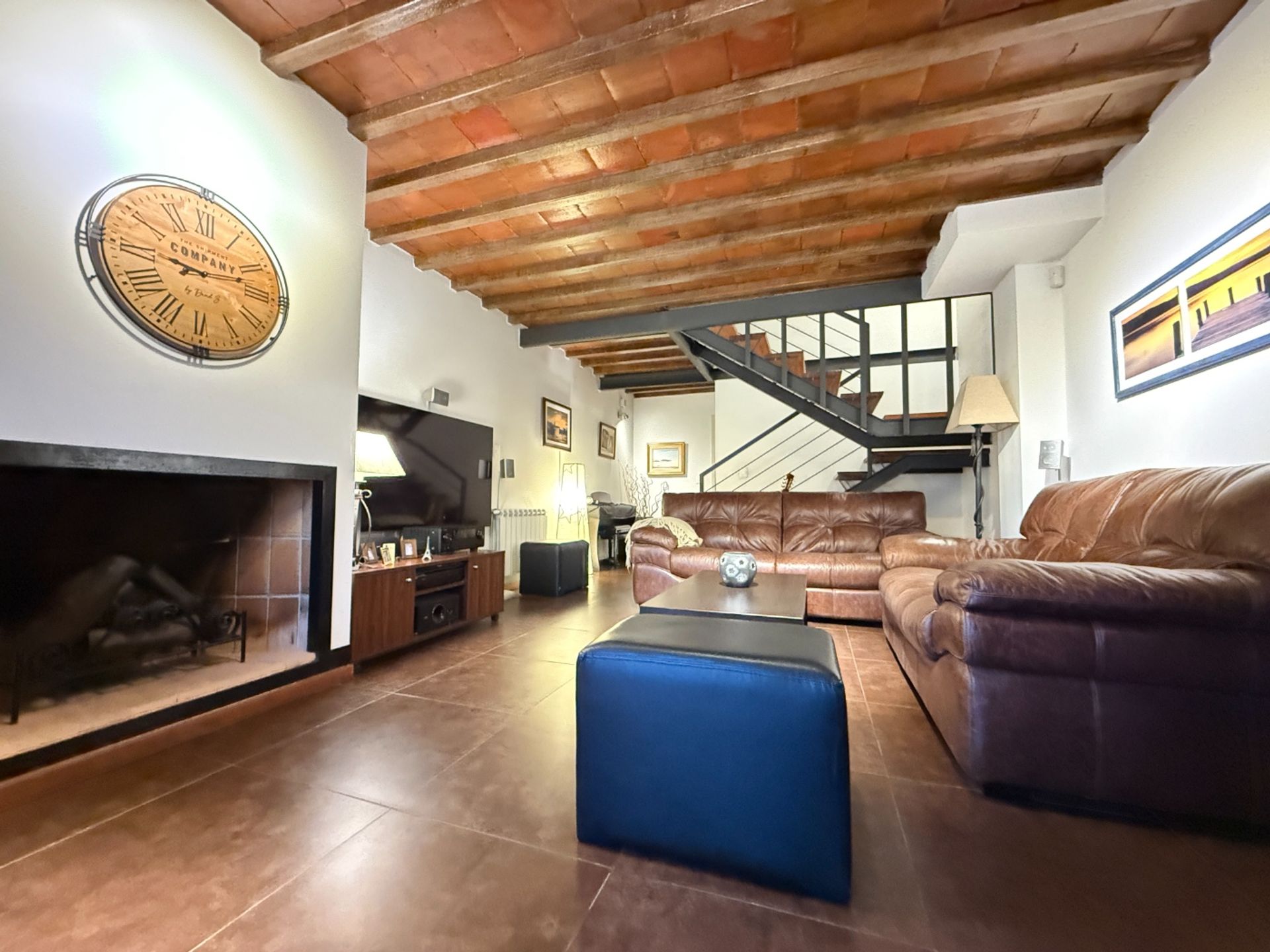VENTA CASA 3 dorm, 4 ba&ntilde;os, 2 garages- PRADO SUR - 5