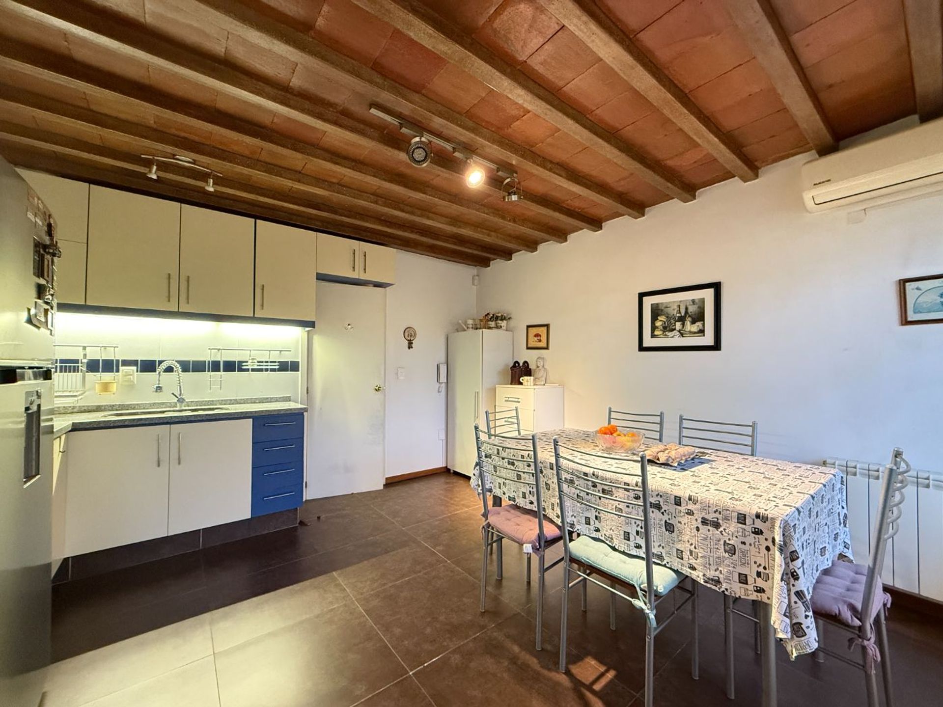 VENTA CASA 3 dorm, 4 ba&ntilde;os, 2 garages- PRADO SUR - 14
