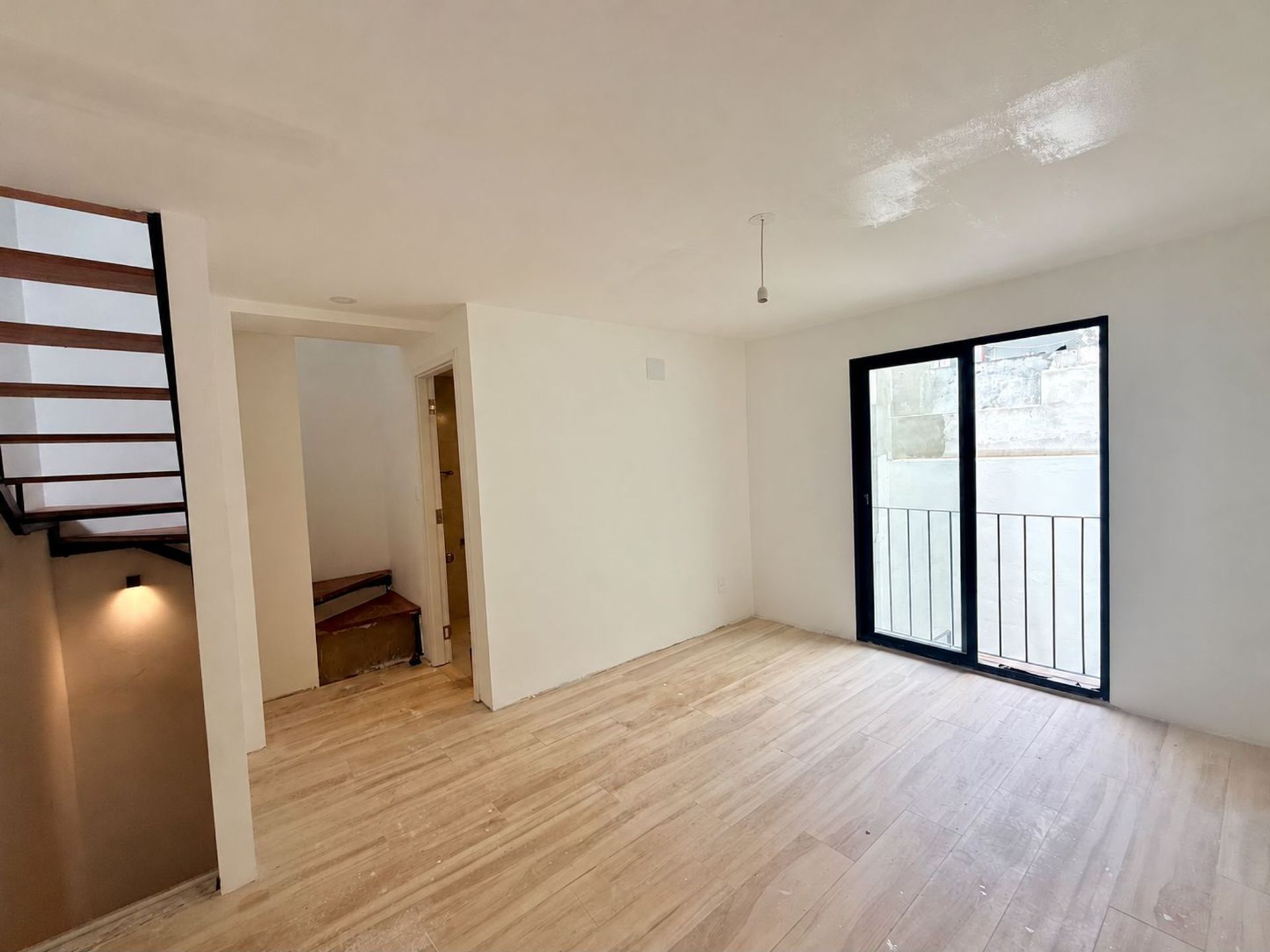 Venta apartamento 1 dormitorio Barrio Sur patio - 3