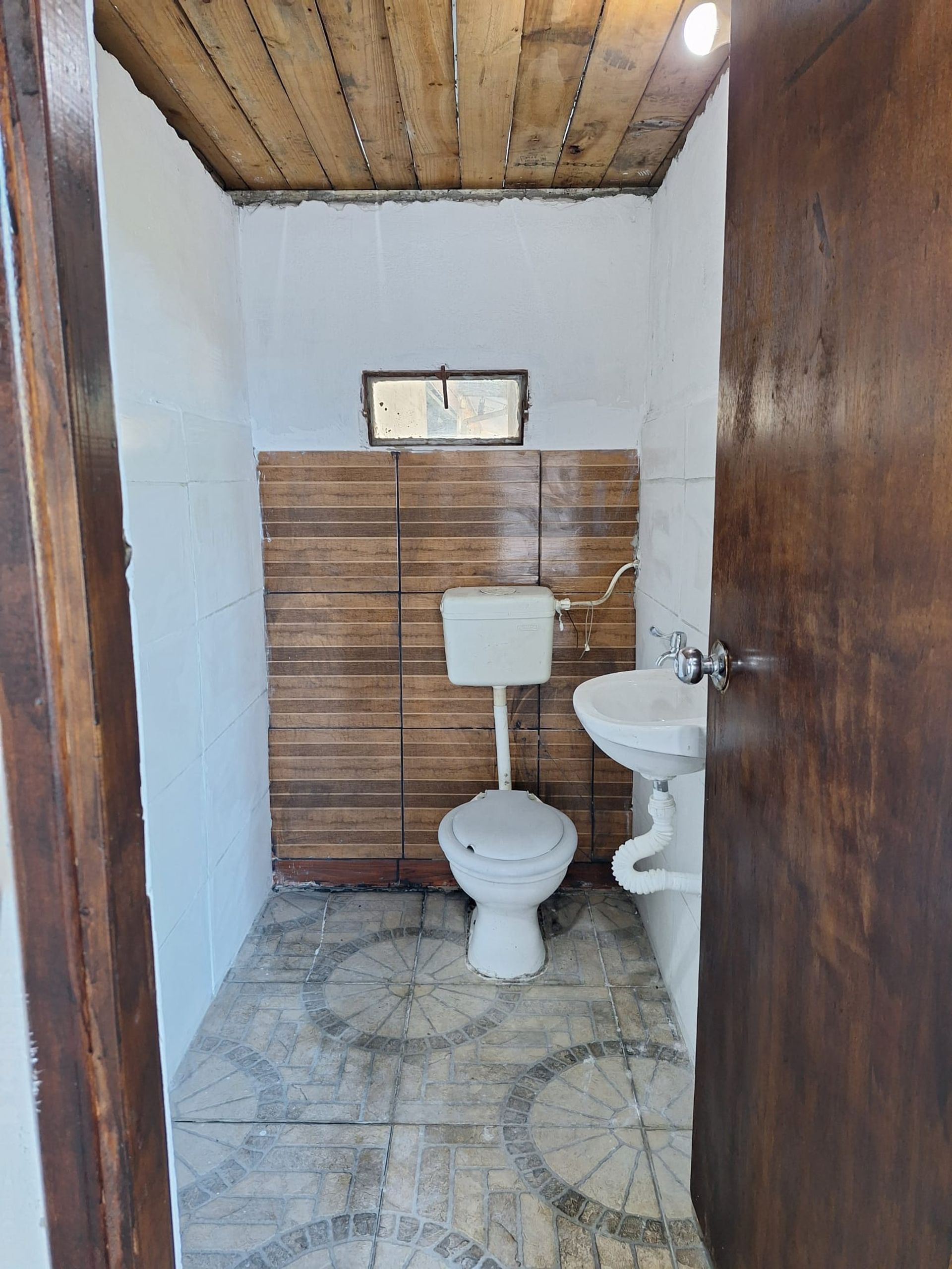 ALQUILER LOCAL 104m² CENTRICO MULTIPLES USOS PANDO - 12