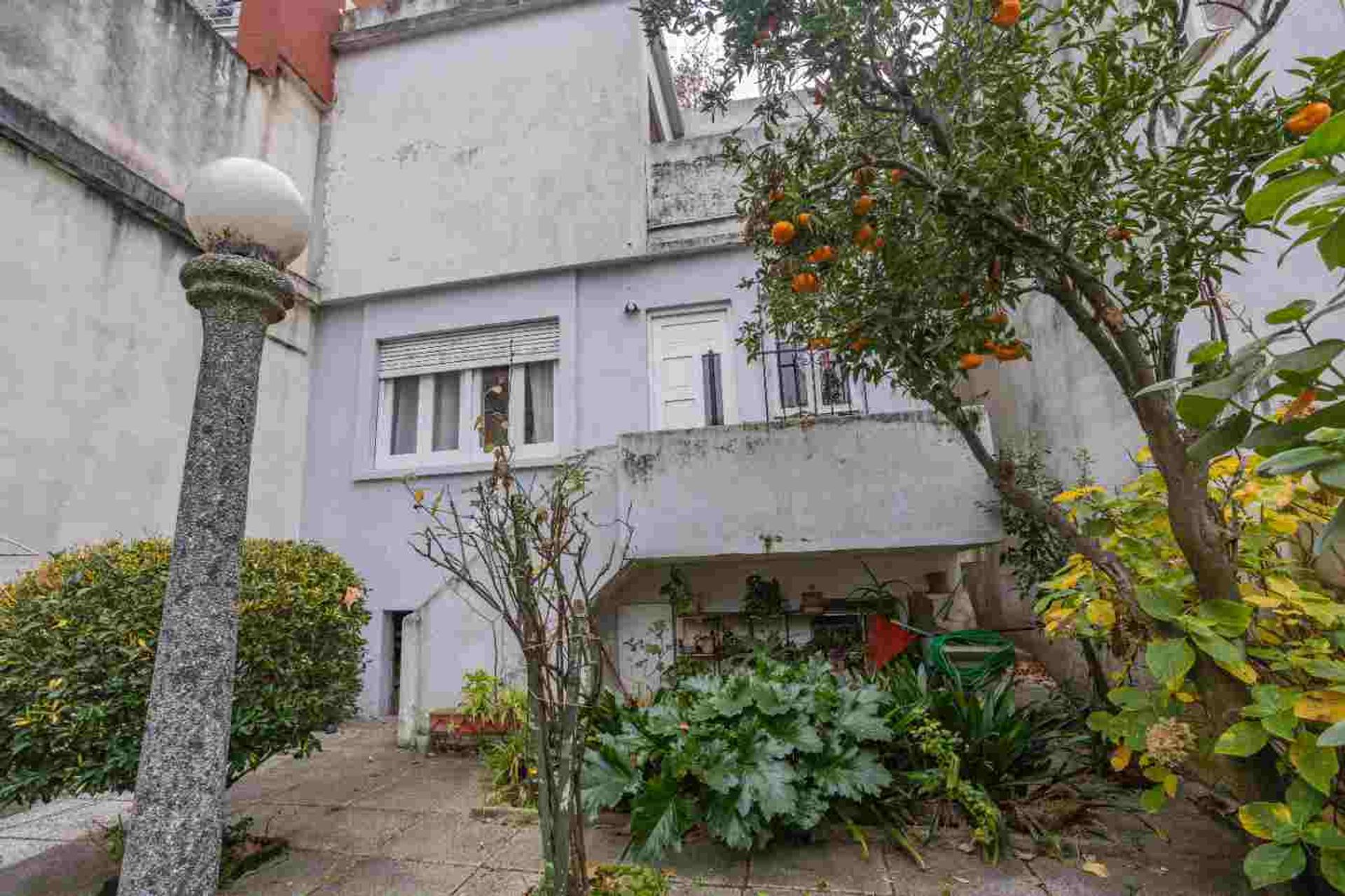 Venta PU Casa y Apto en Pocitos con garaje y fondo - 13