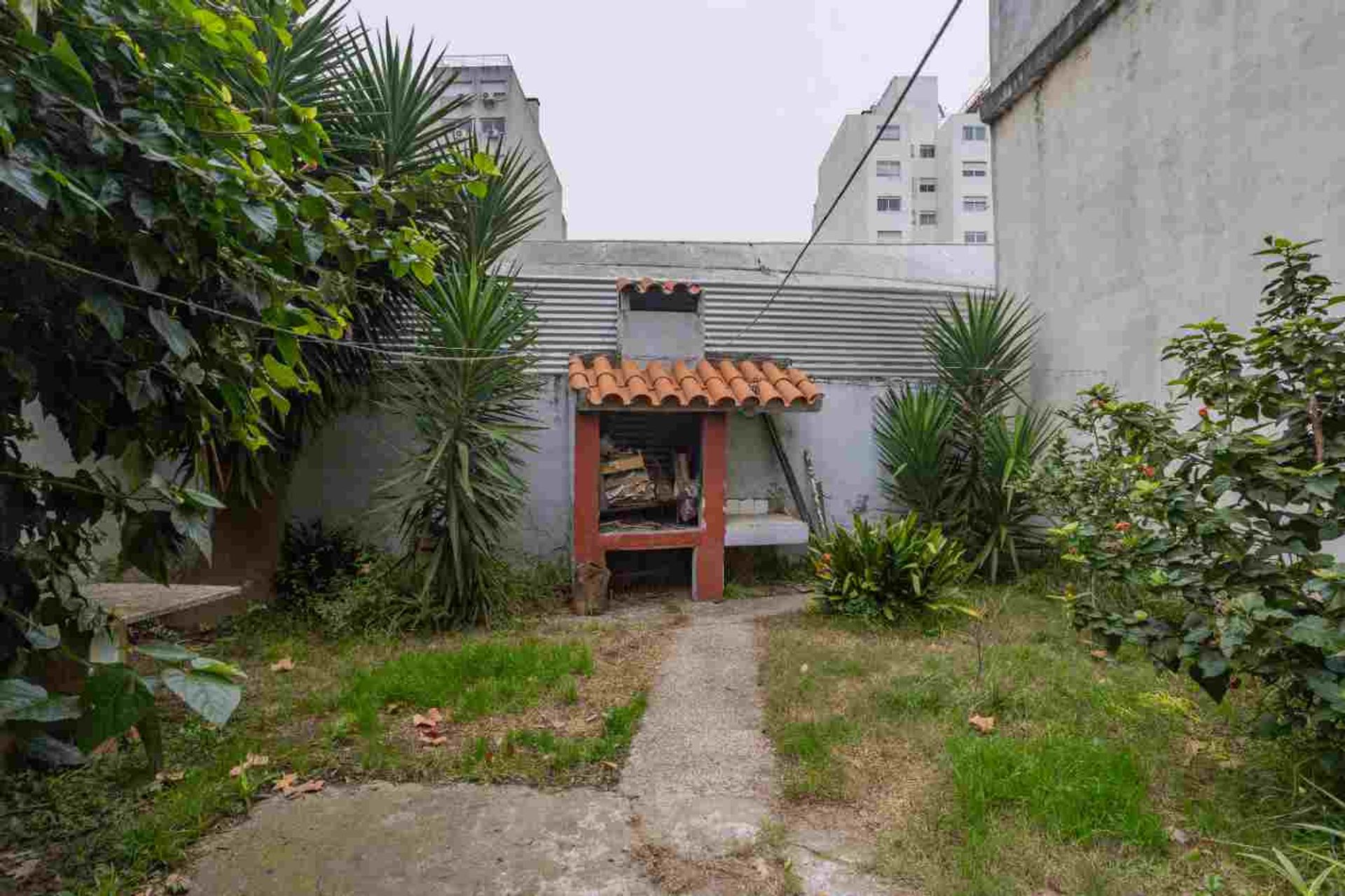 Venta PU Casa y Apto en Pocitos con garaje y fondo - 11