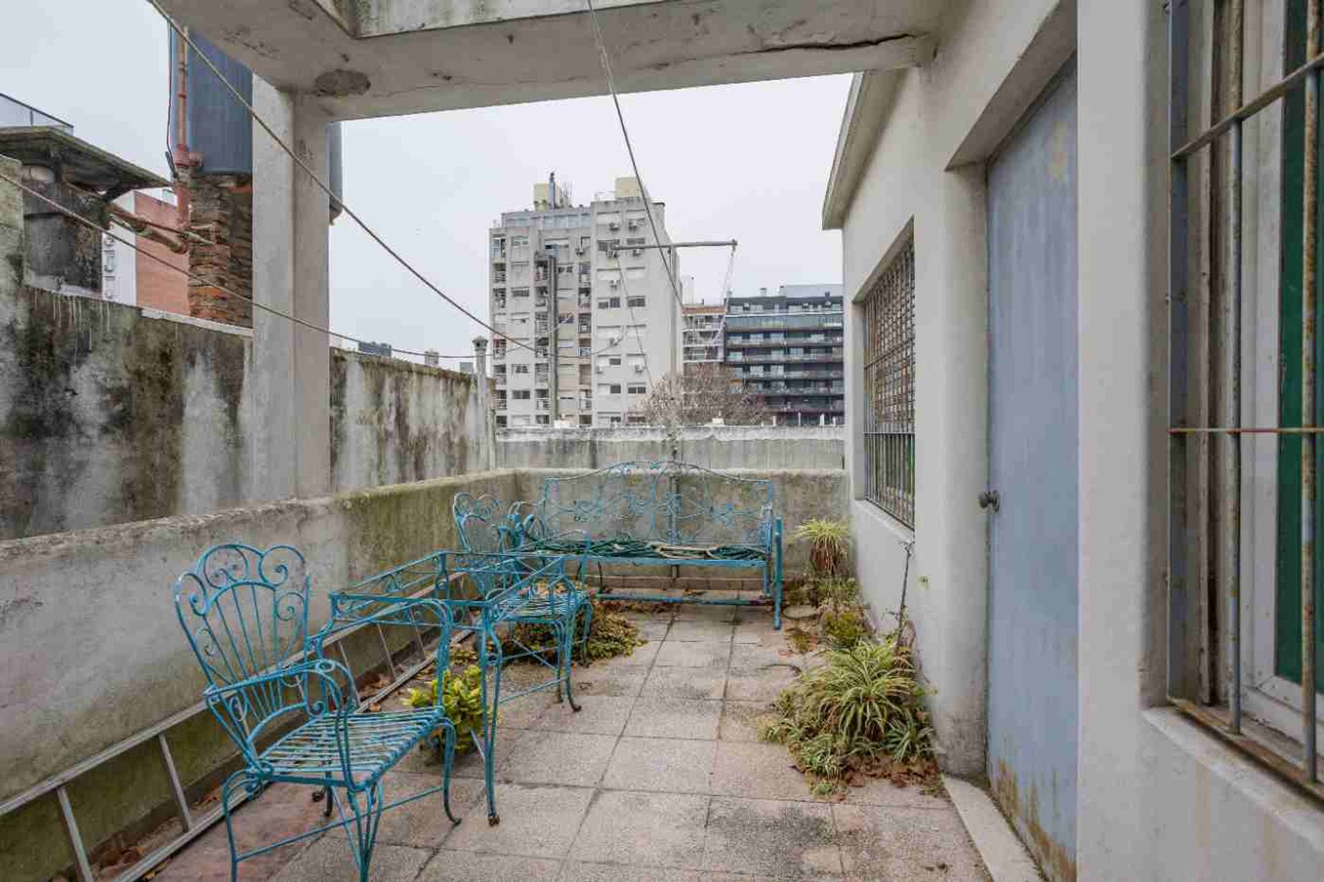 Venta PU Casa y Apto en Pocitos con garaje y fondo - 9