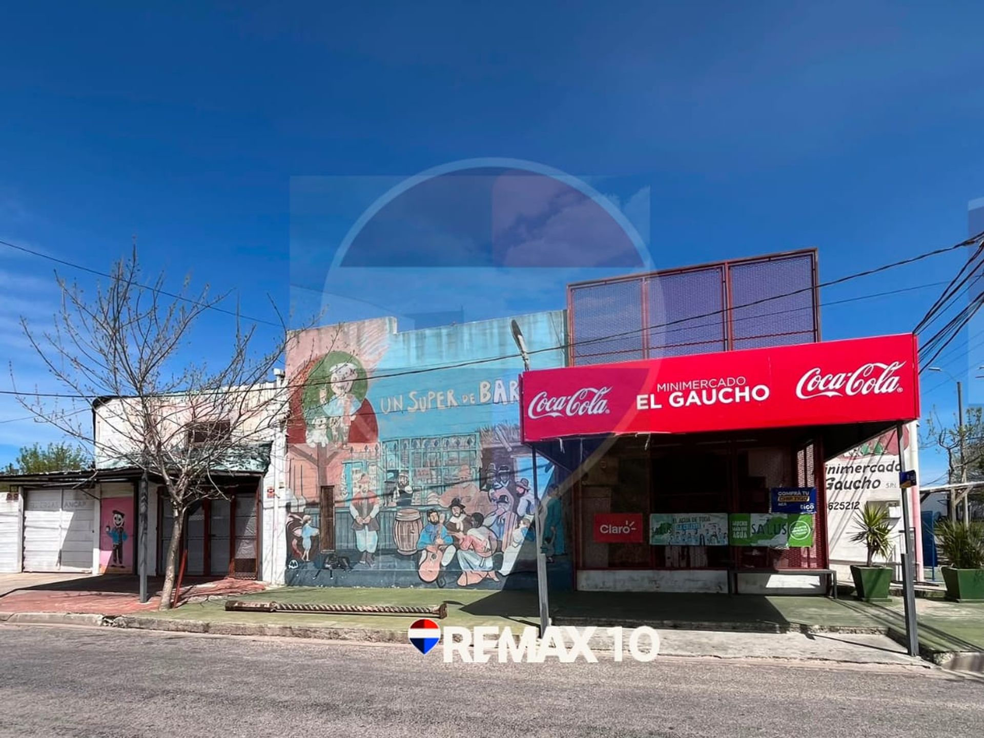 VENTA DE LOCAL COMERCIAL CON 2 TERRENOS - 1