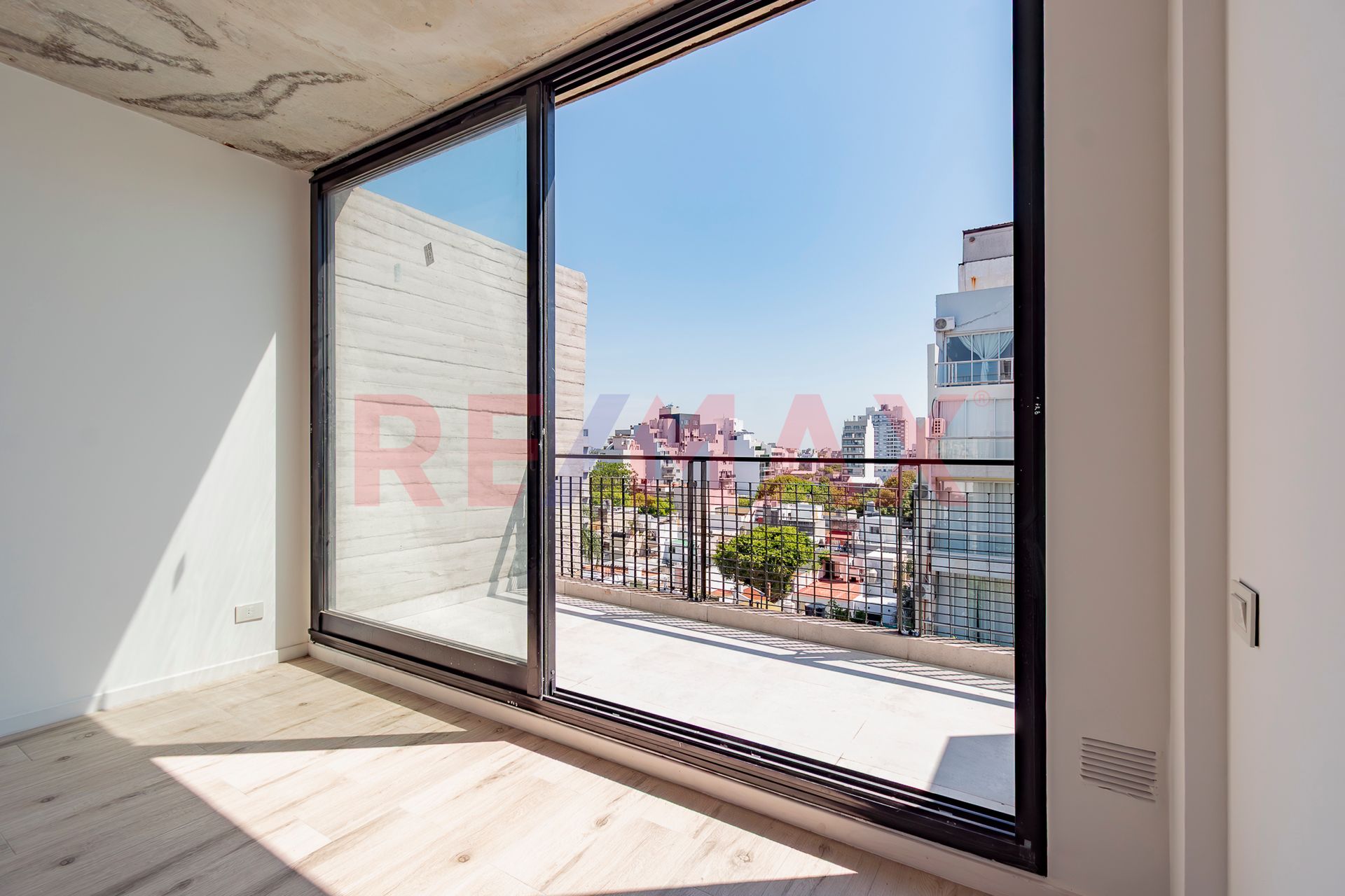 Venta V Ortúzar 1 Amb al Frente con Patio
