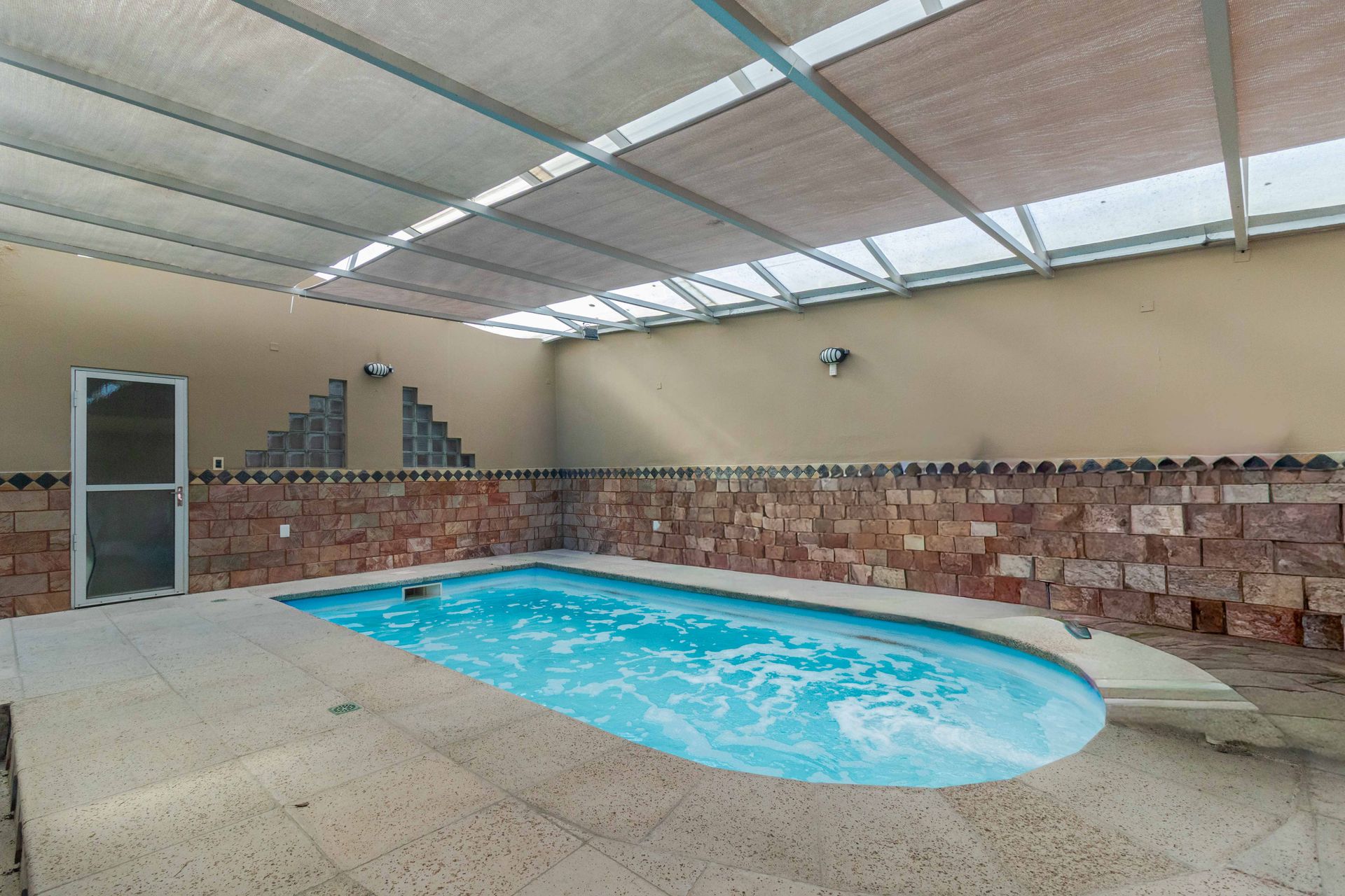 Venta de casa 5 dormitorios en Lomas de Solymar - 17