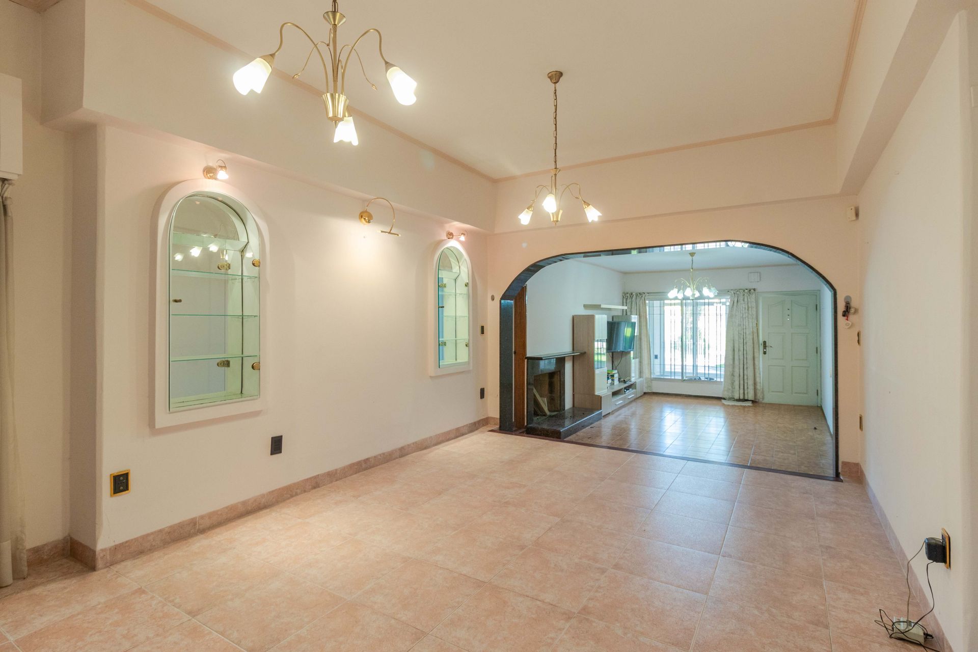 Venta de casa 5 dormitorios en Lomas de Solymar - 3
