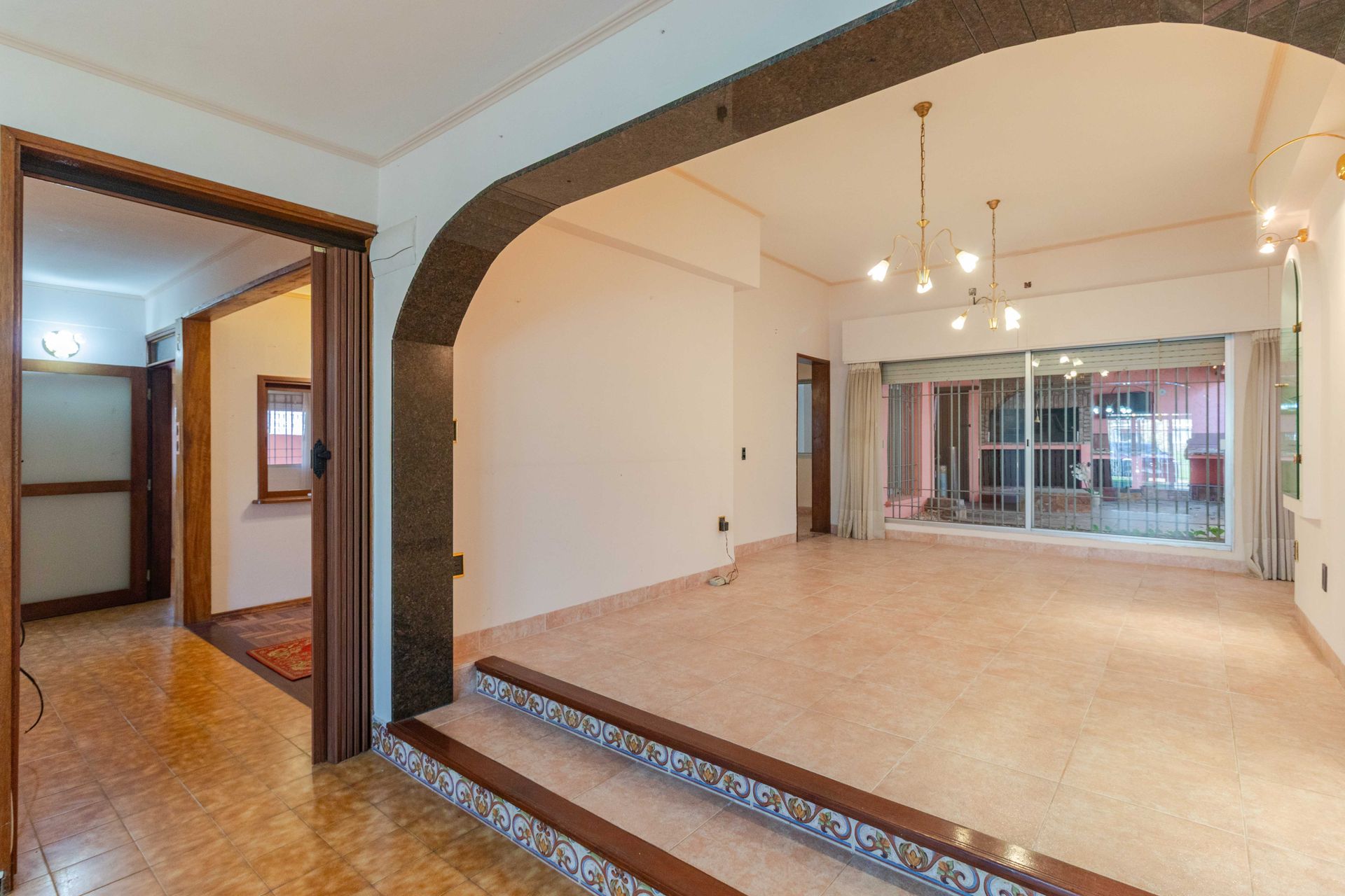 Venta de casa 5 dormitorios en Lomas de Solymar - 4