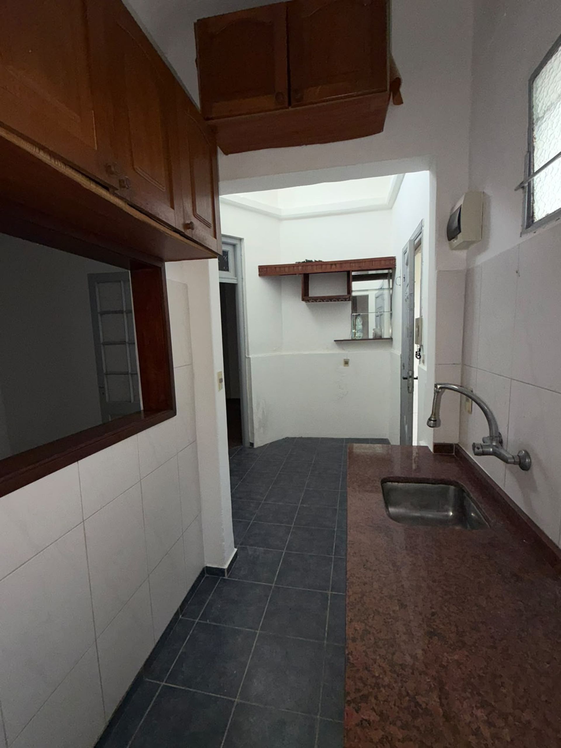 SE ALQUILA CASA DE UN DORMITORIO EN BELLA VISTA - 3