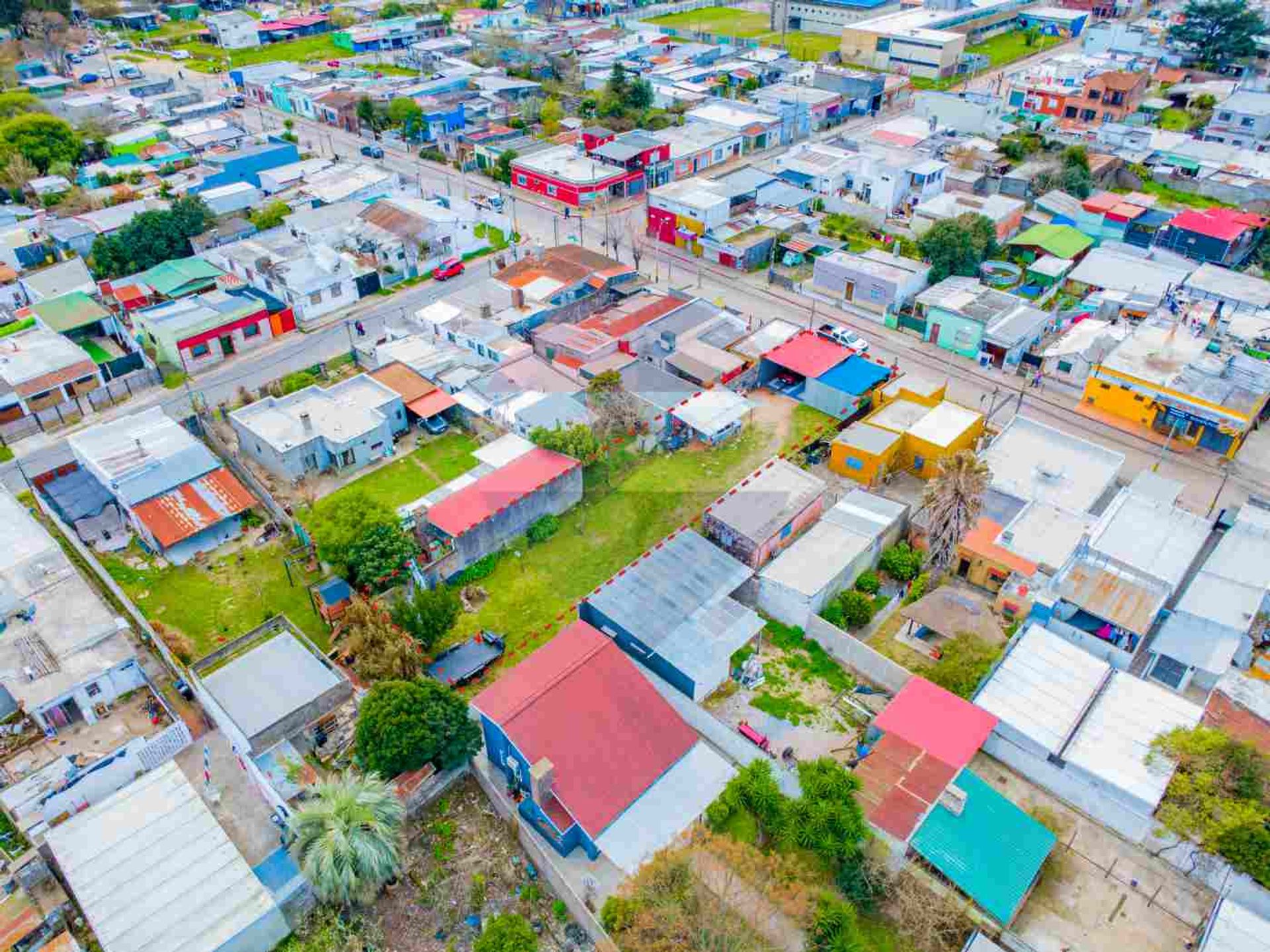 Venta de terreno en pleno centro de Pando 494m² - 16