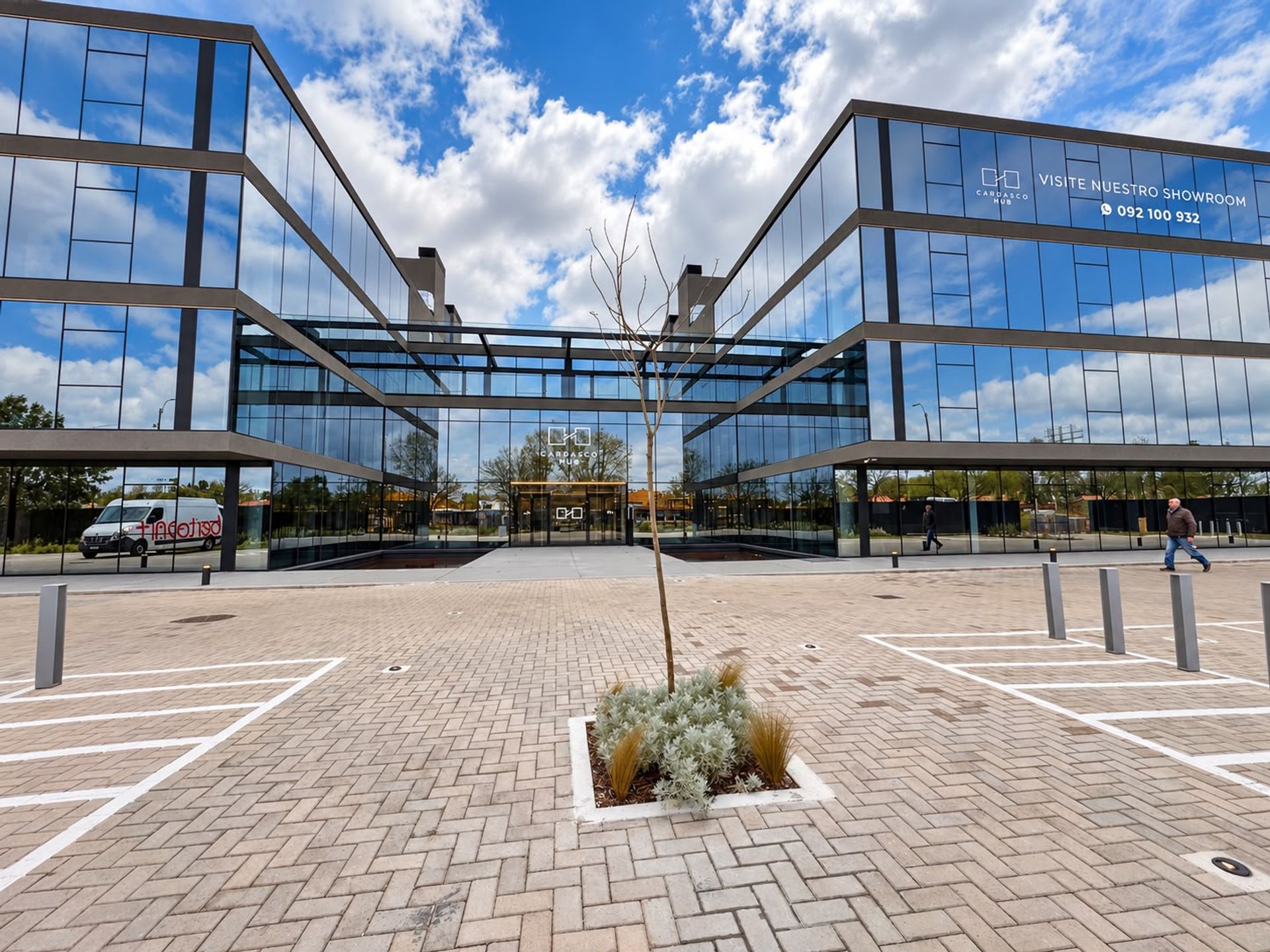 Alquiler oficina Carrasco Hub - 109m2 interiores - 1