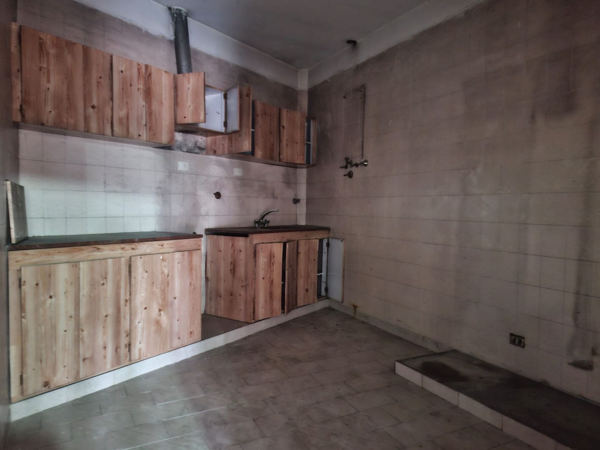 Local Comercial en Venta en La Paternal, Capital Federal