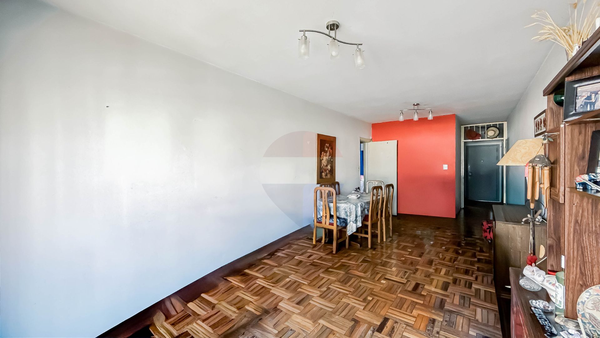 VENTA APTO CORDON 2 DORM Y COCHERA - 2