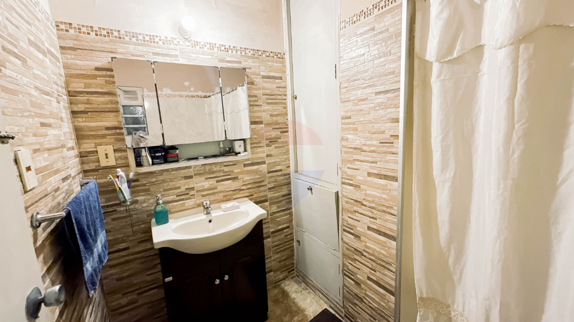 VENTA APTO CORDON 2 DORM Y COCHERA - 9