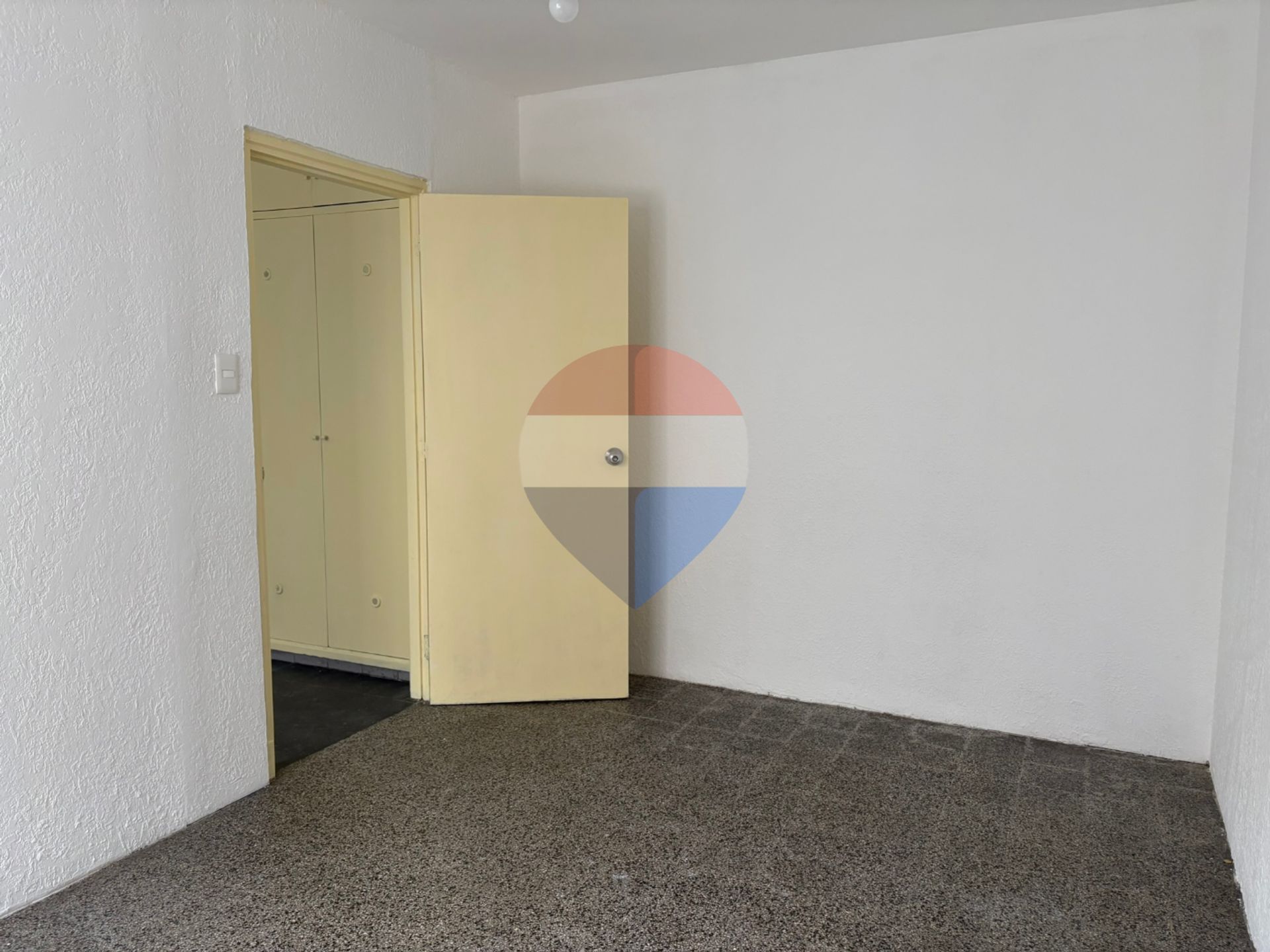 VENTA APARTAMENTO 1 DORMITORIO SOBRE RECONQUISTA - 2