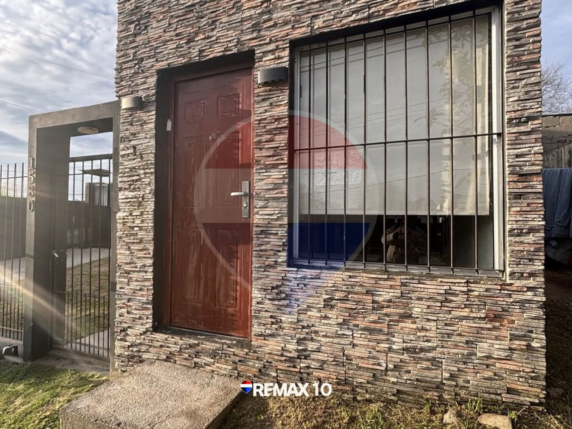Se vende casa con barbacoa y consultorio. - 5