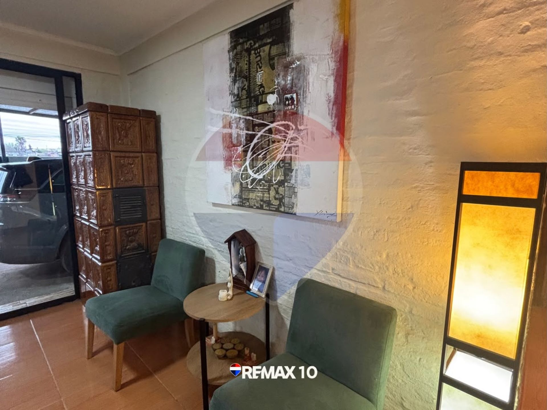 Se vende casa con barbacoa y consultorio. - 10