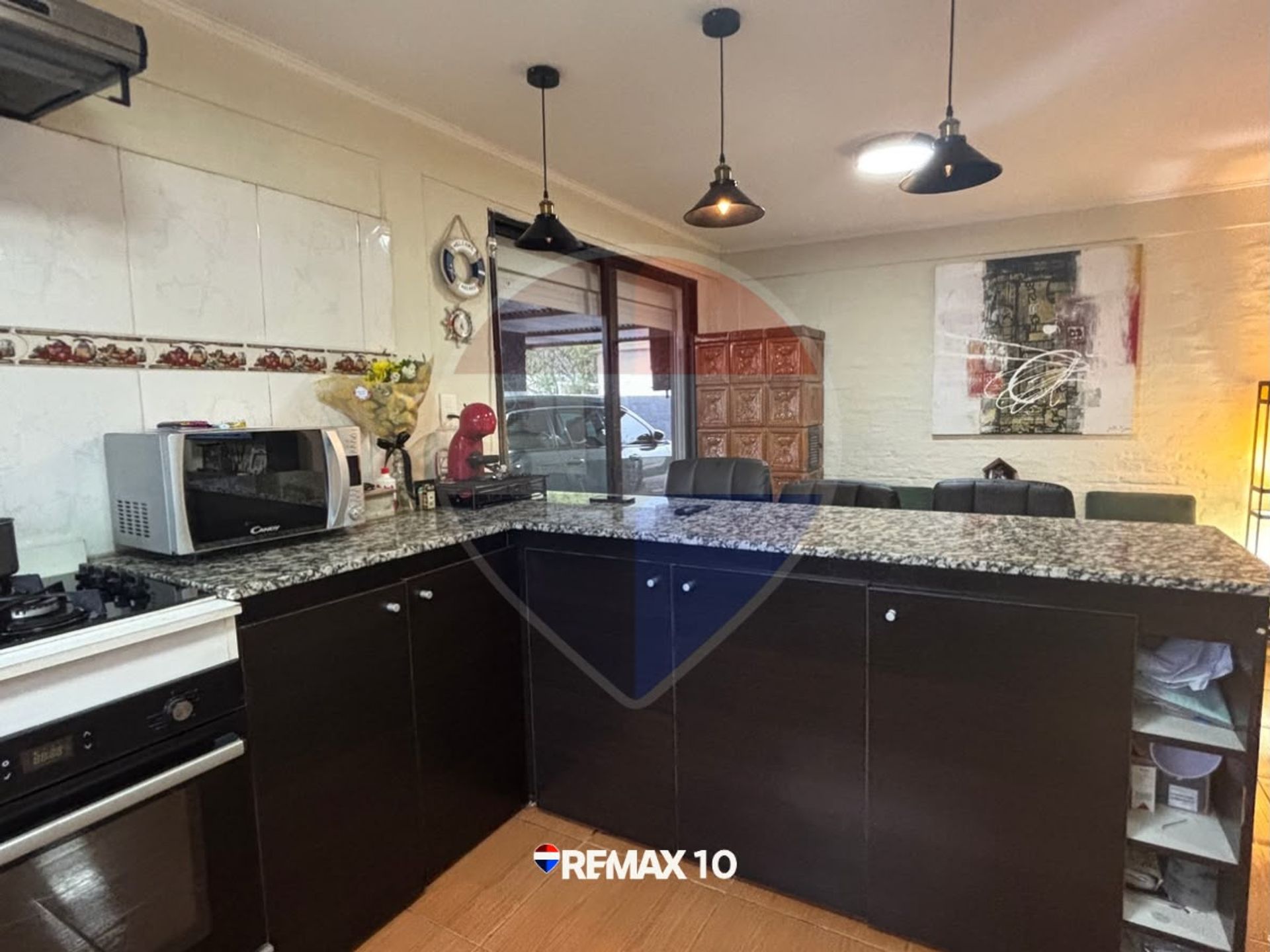 Se vende casa con barbacoa y consultorio. - 11