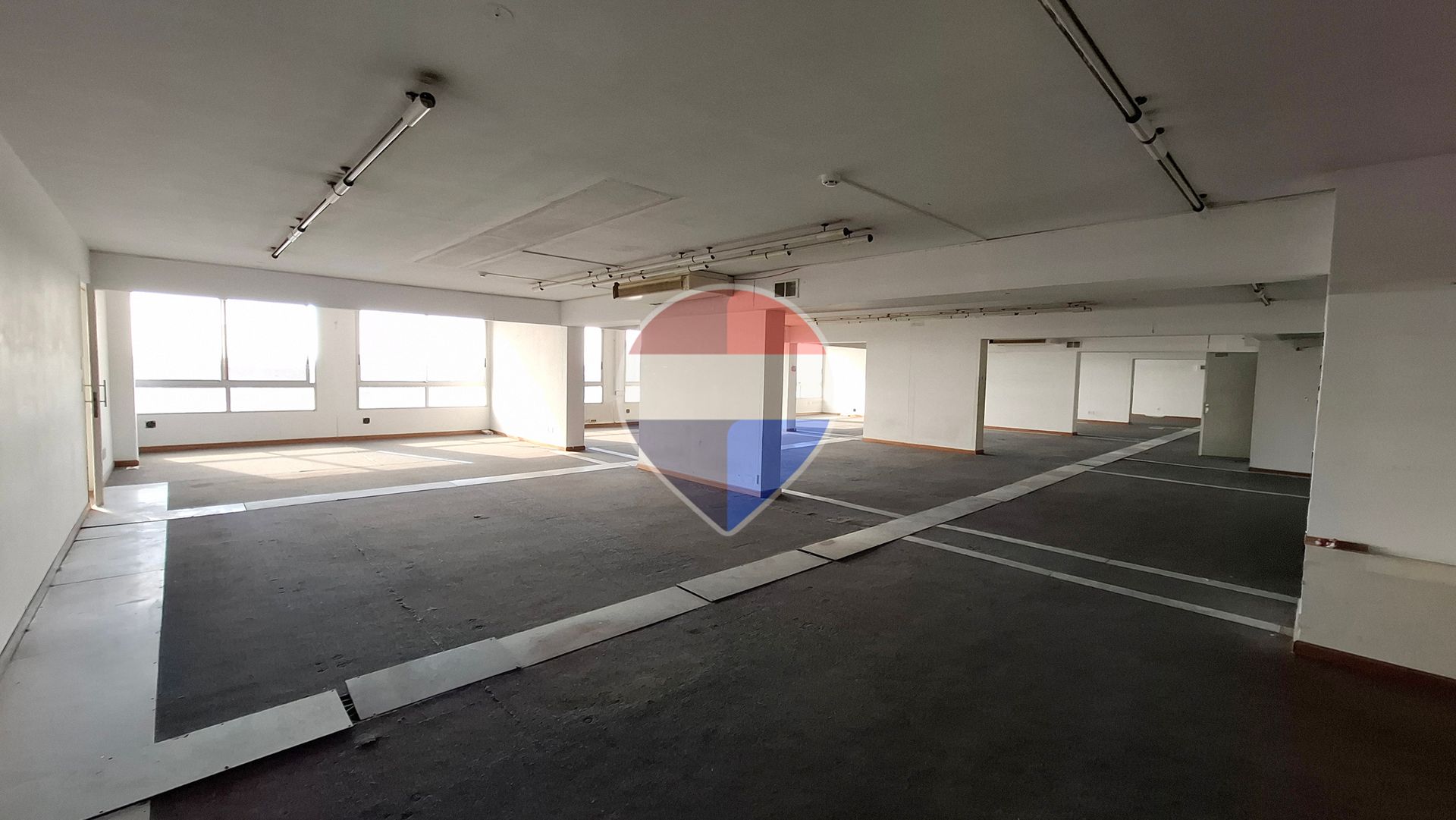Alquiler Oficina 623 m² | Plaza Independencia - 2