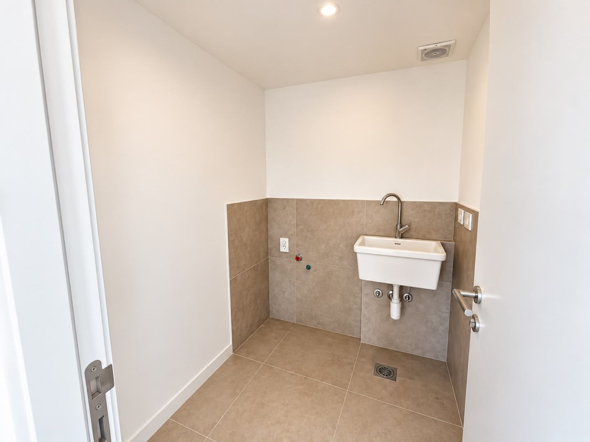 APARTAMENTO EN VENTA 2 DORMITORIOS PRIMERA LINEA - 15