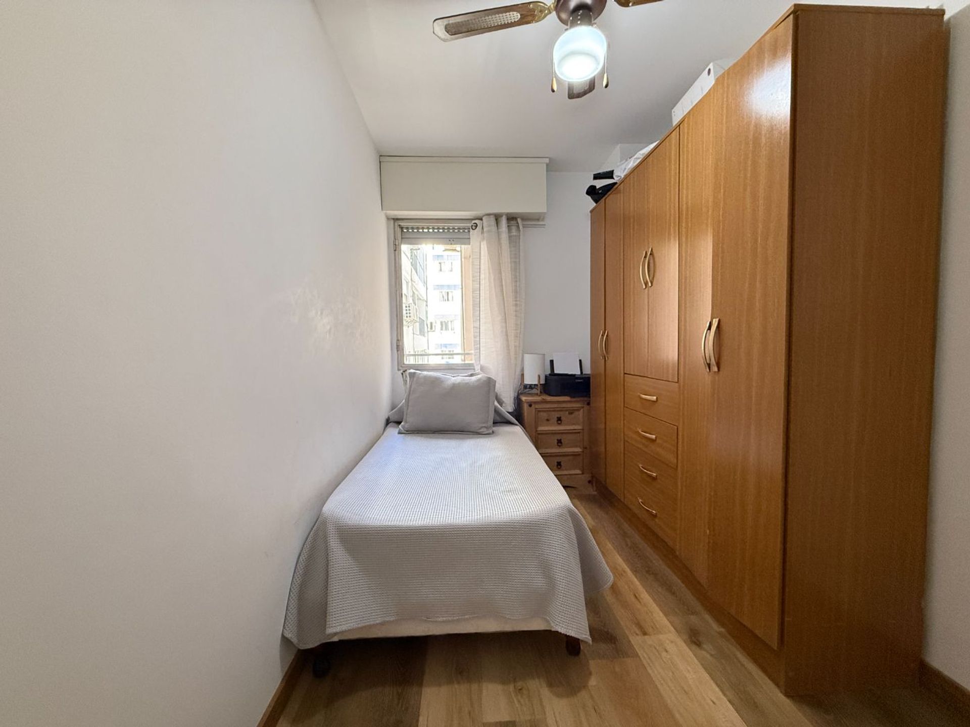 VENTA APTO 3 DORMITORIOS POCITOS 3 BAÑOS GGE FIJO - 9