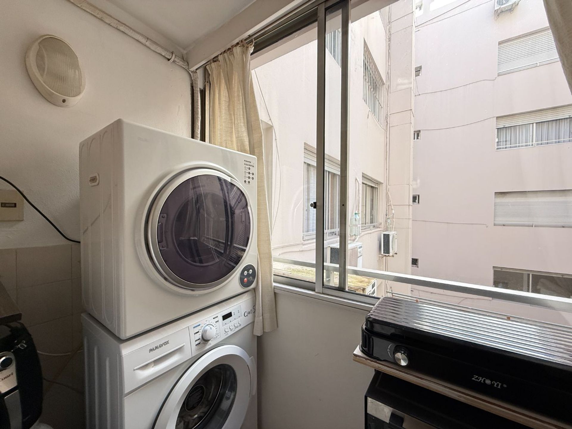 VENTA APTO 3 DORMITORIOS POCITOS 3 BAÑOS GGE FIJO - 14