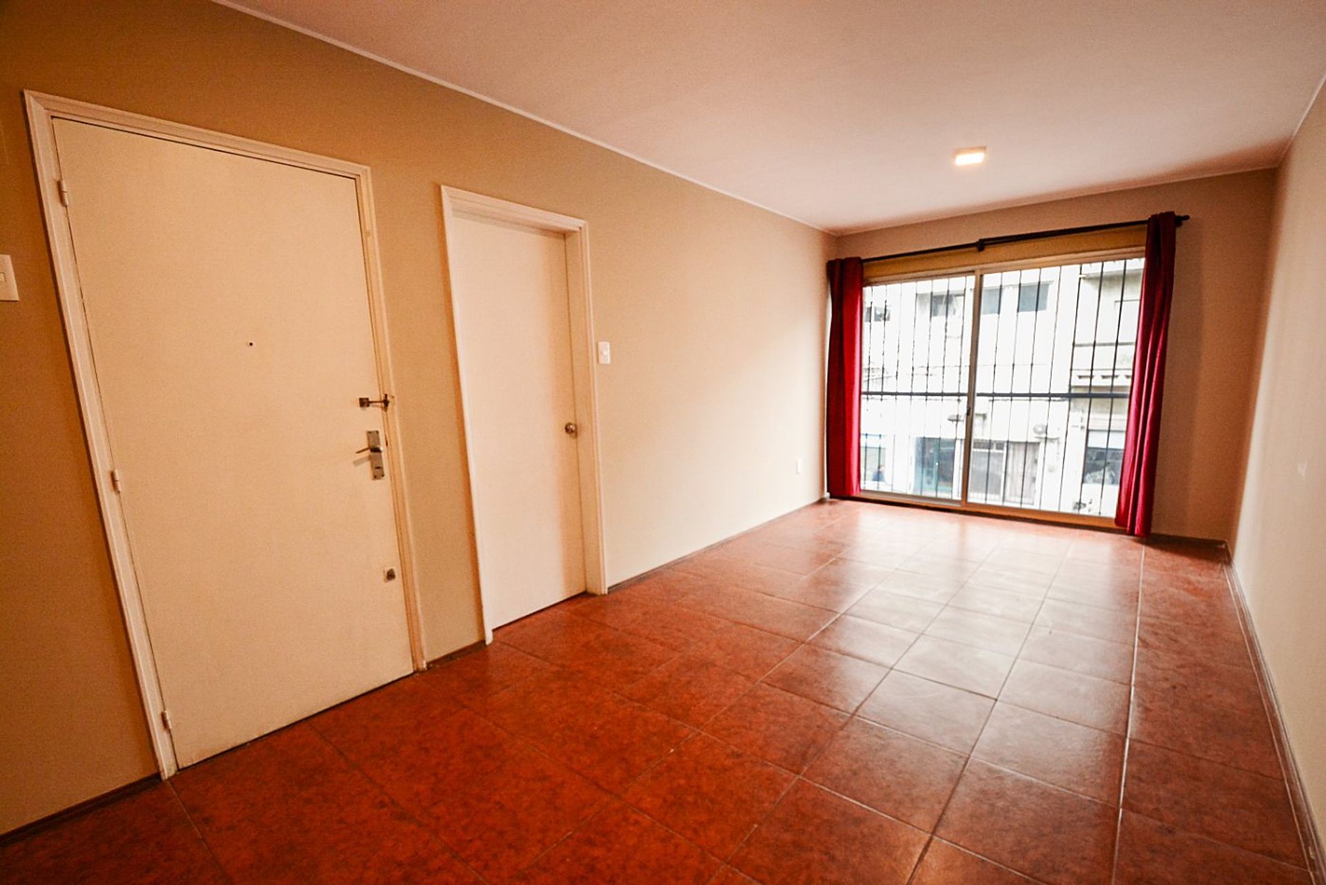 ALQUILER APARTAMENTO DE 2 DORMITORIOS CENTRO - 1