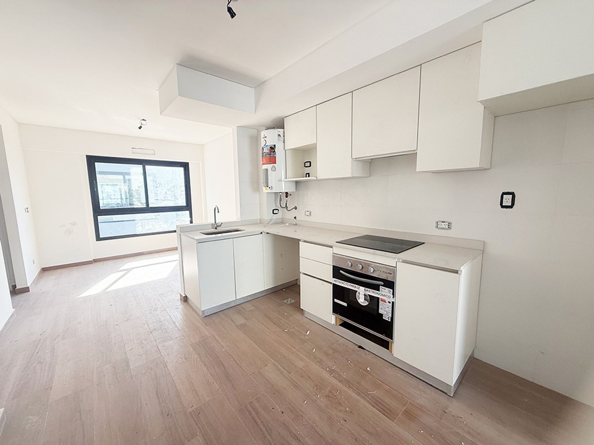 Departamento en Thames 200