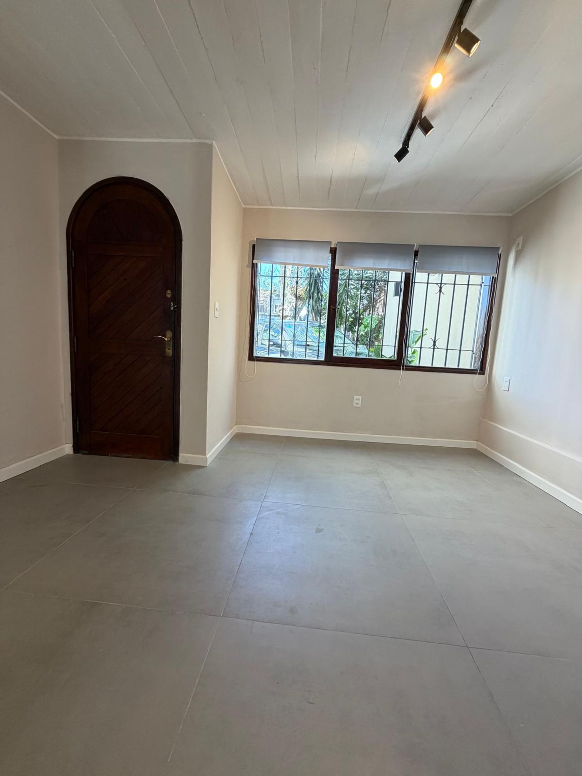 Venta de casa de 2 plantas Pocitos 5 dormitorios - 14
