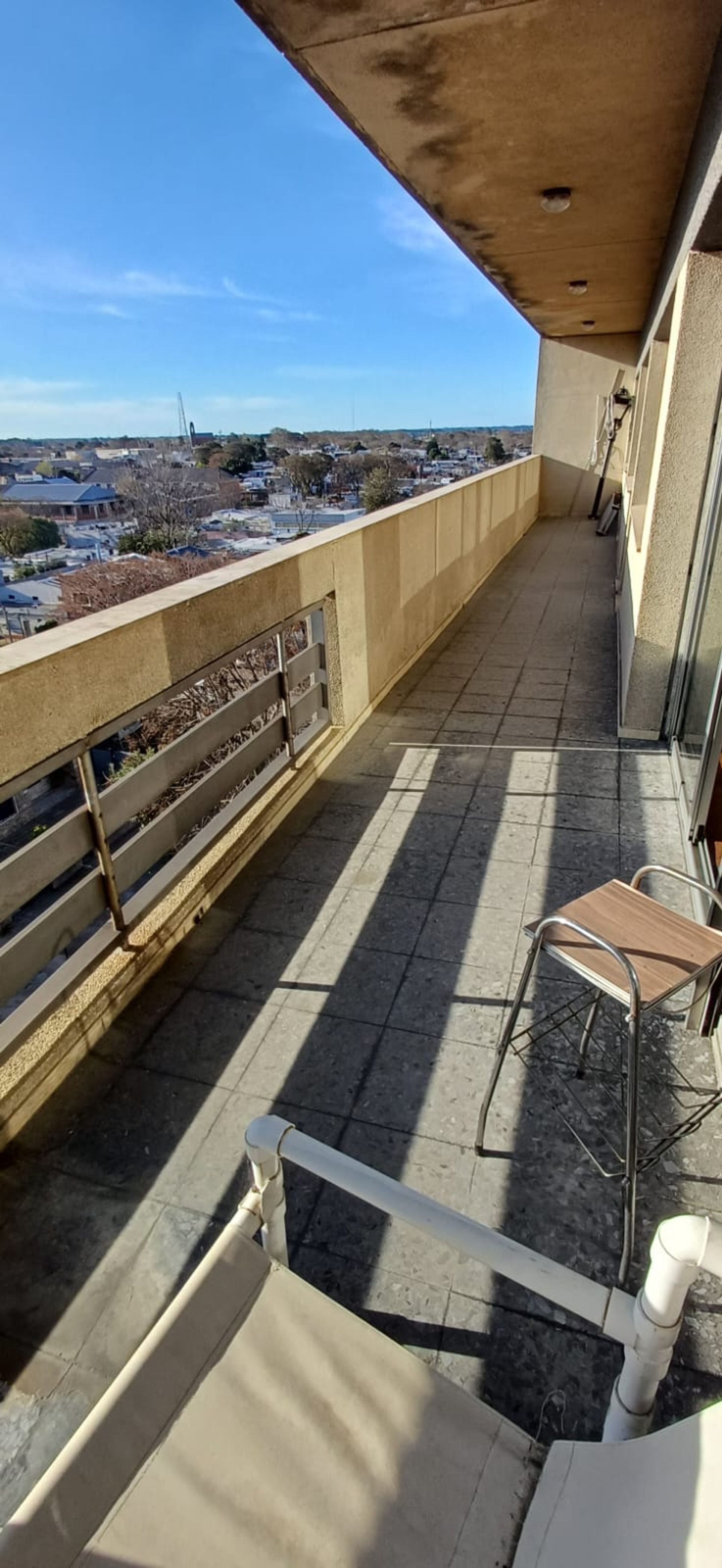 Apartamento 4 dormitorios y 2 baños. Maroñas - 3