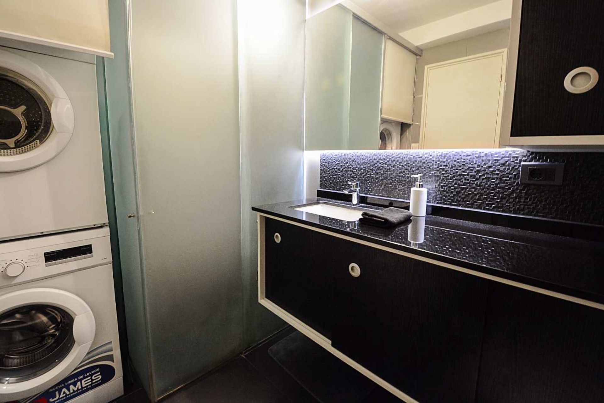 VENTA POCITOS APARTAMENTO 2 DORM + ESCRITORIO - 18