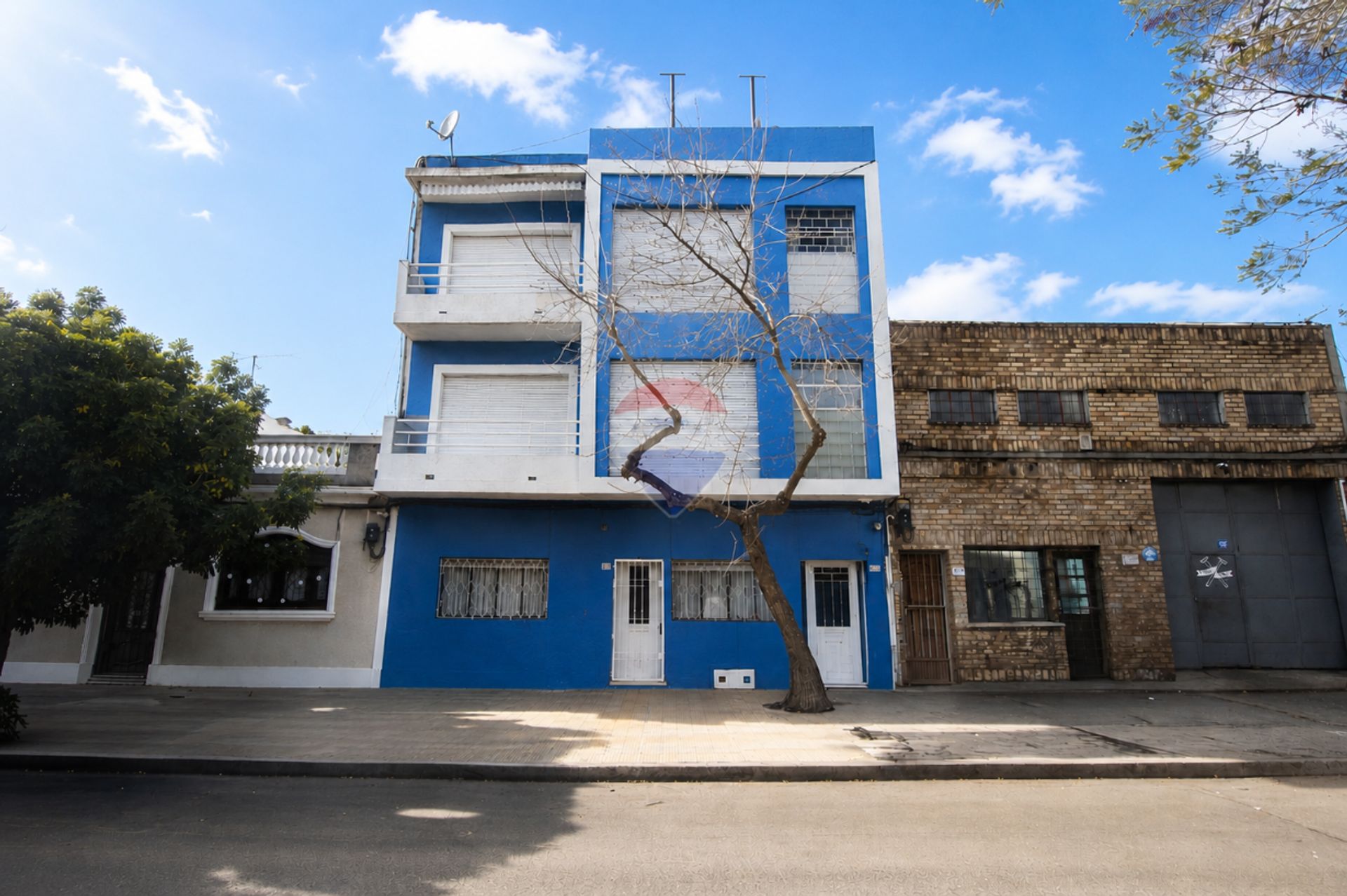 Venta de Apartamento 2 Dormitoros en La Comercial - 1