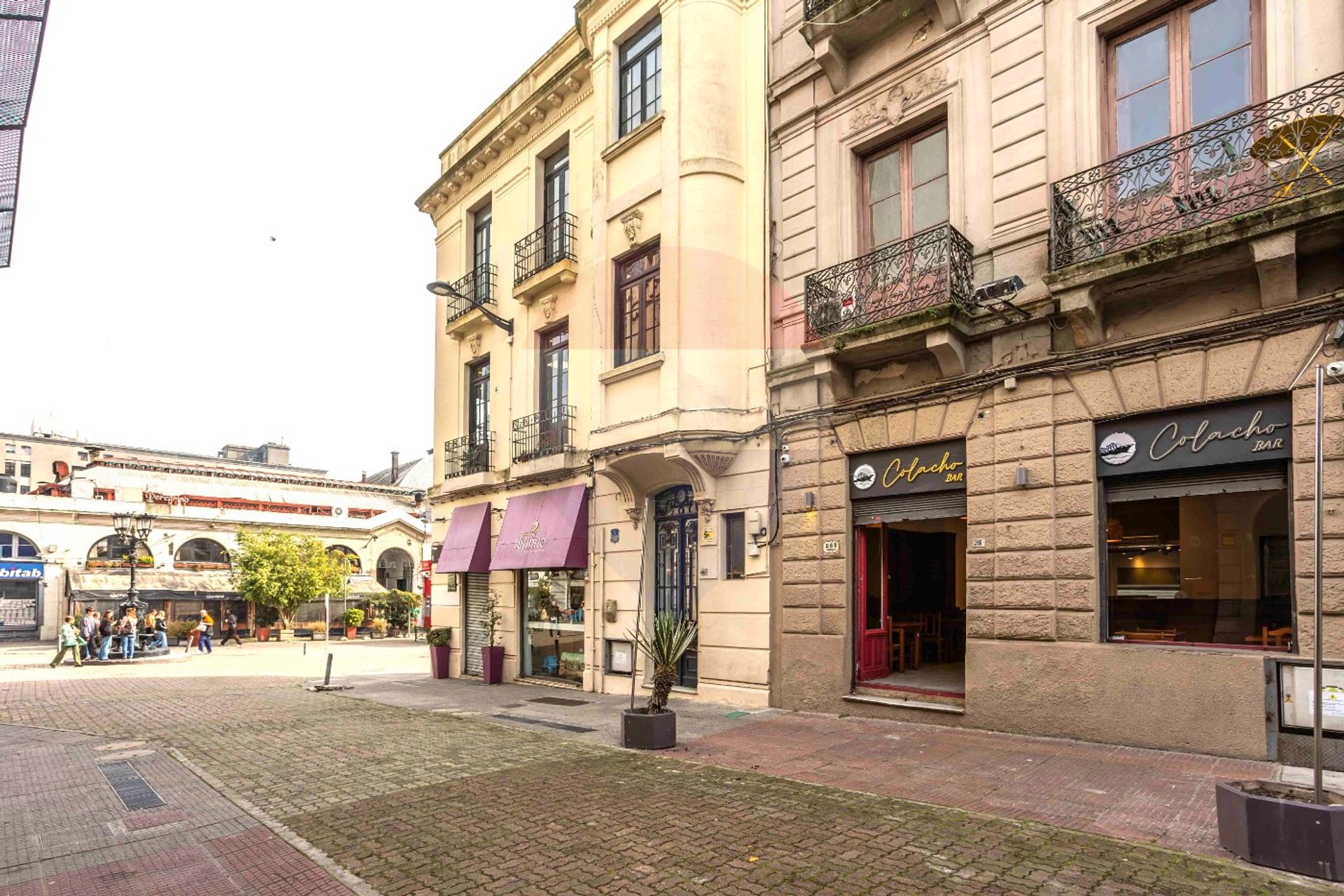VENTA LOCAL COMERCIAL FRENTE MERCADO DEL PUERTO - 18