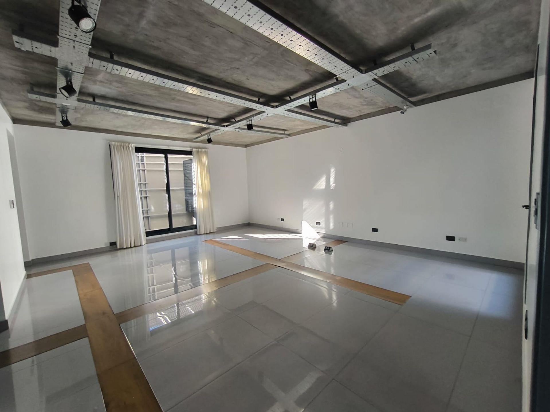 Local Comercial en Alquiler en Guaymallen, Mendoza