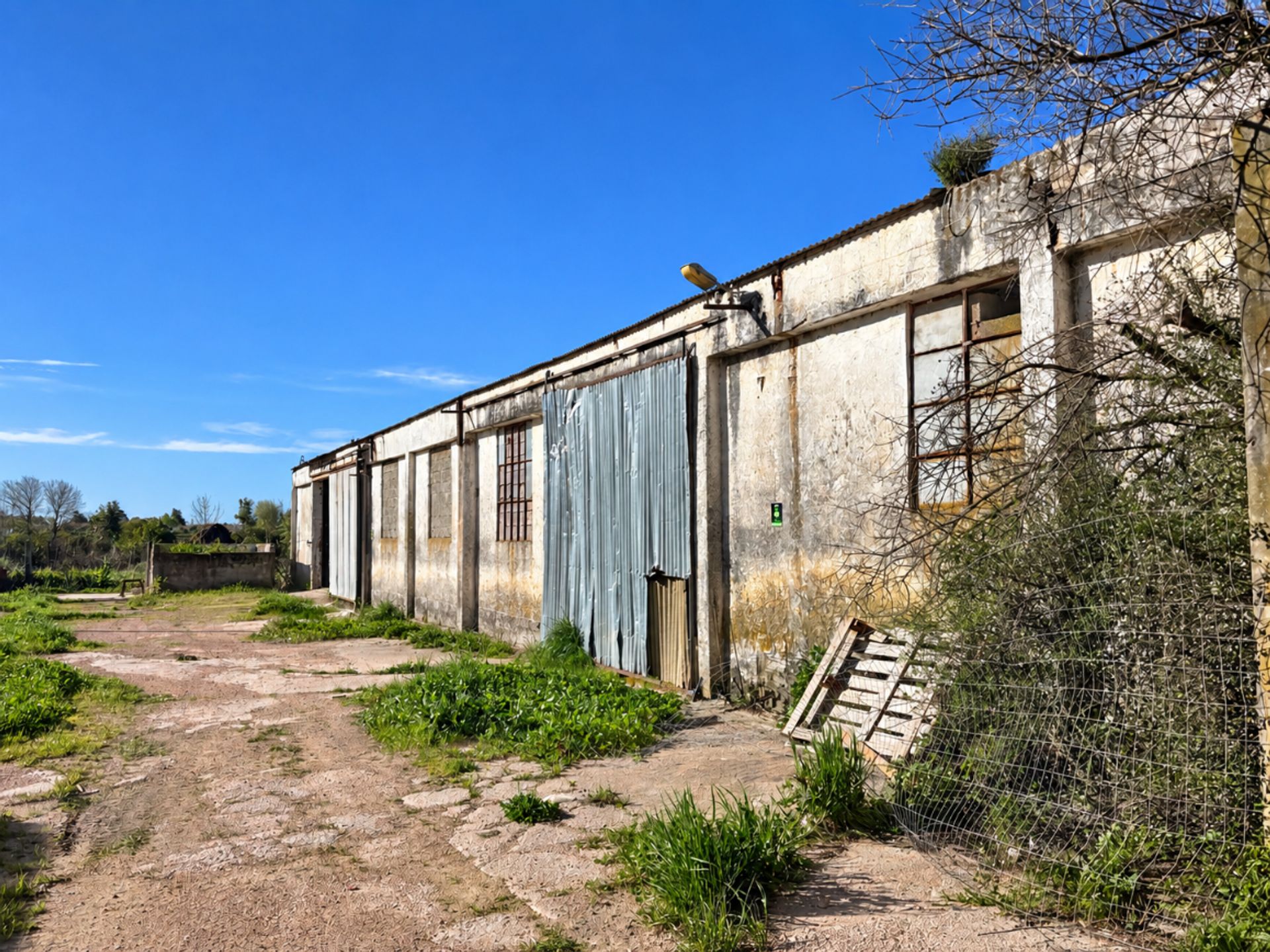 Alquiler Galpón/Depósito de 590m² en La Montañesa - 9