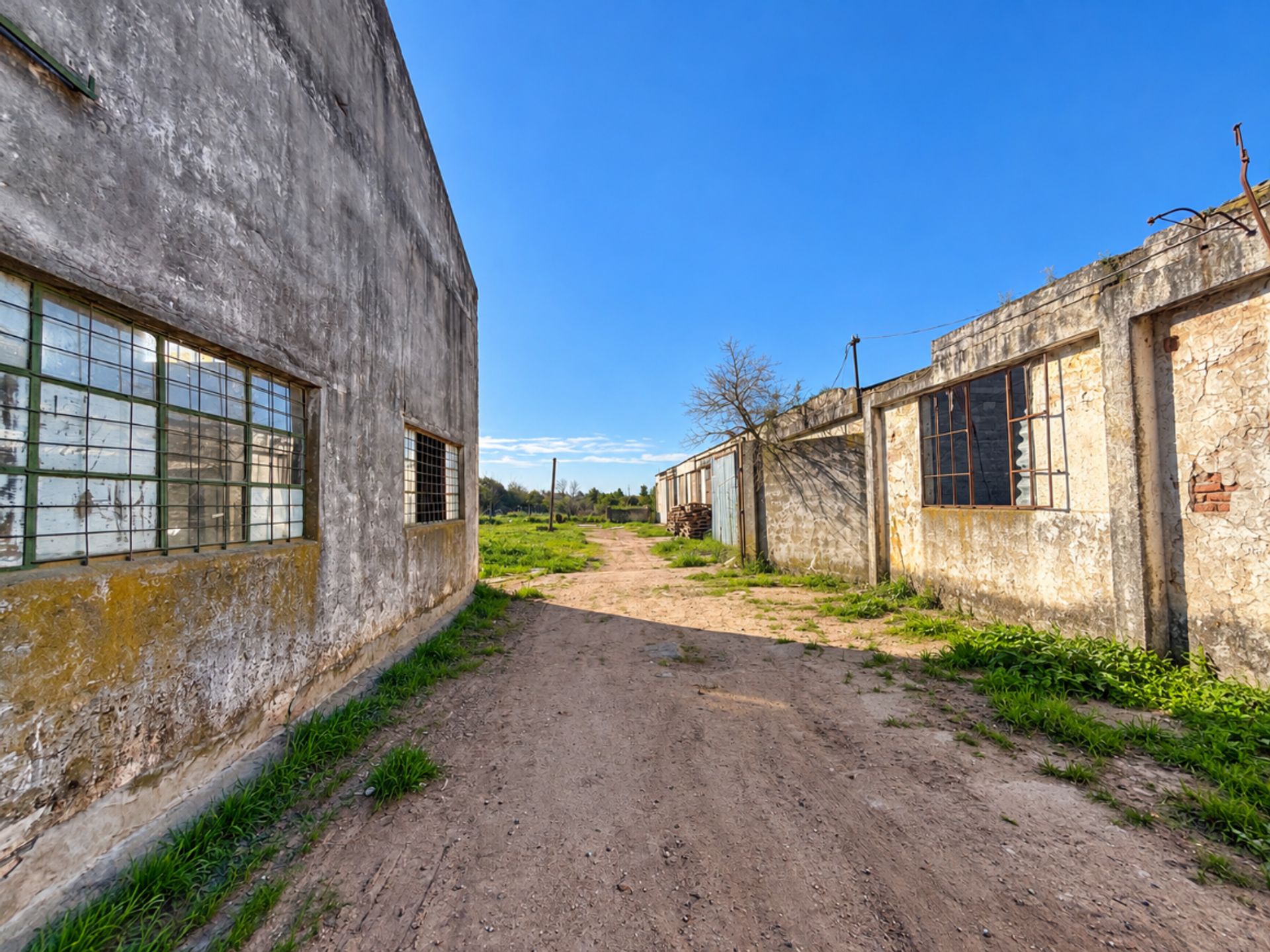 Alquiler Galpón/Depósito de 590m² en La Montañesa - 10