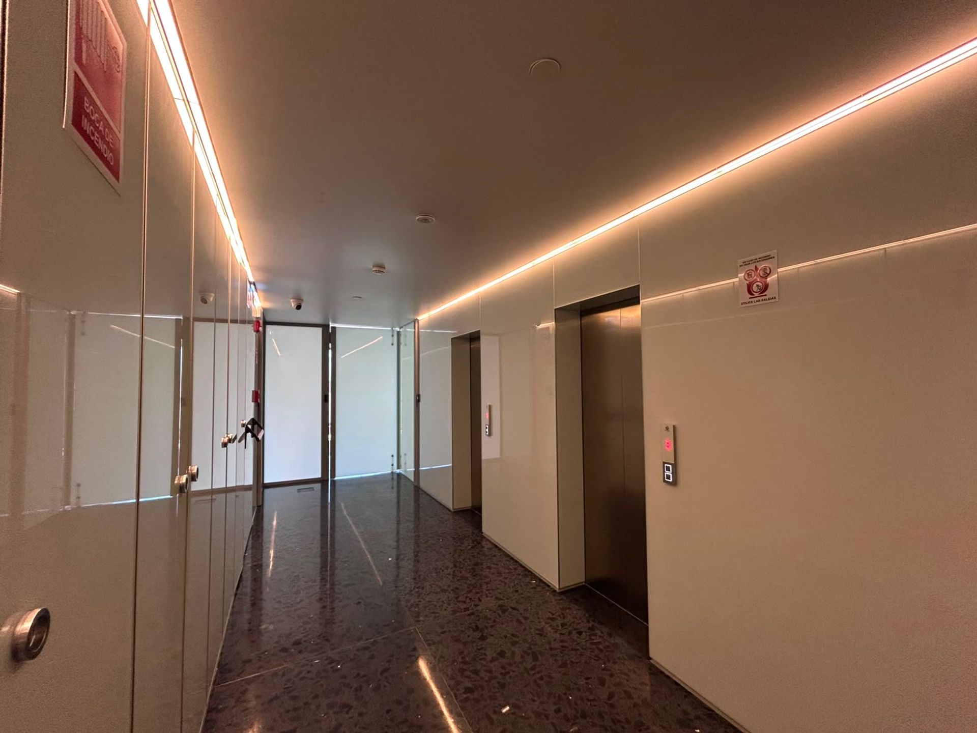 Venta oficina en la Rambla Sur - 3