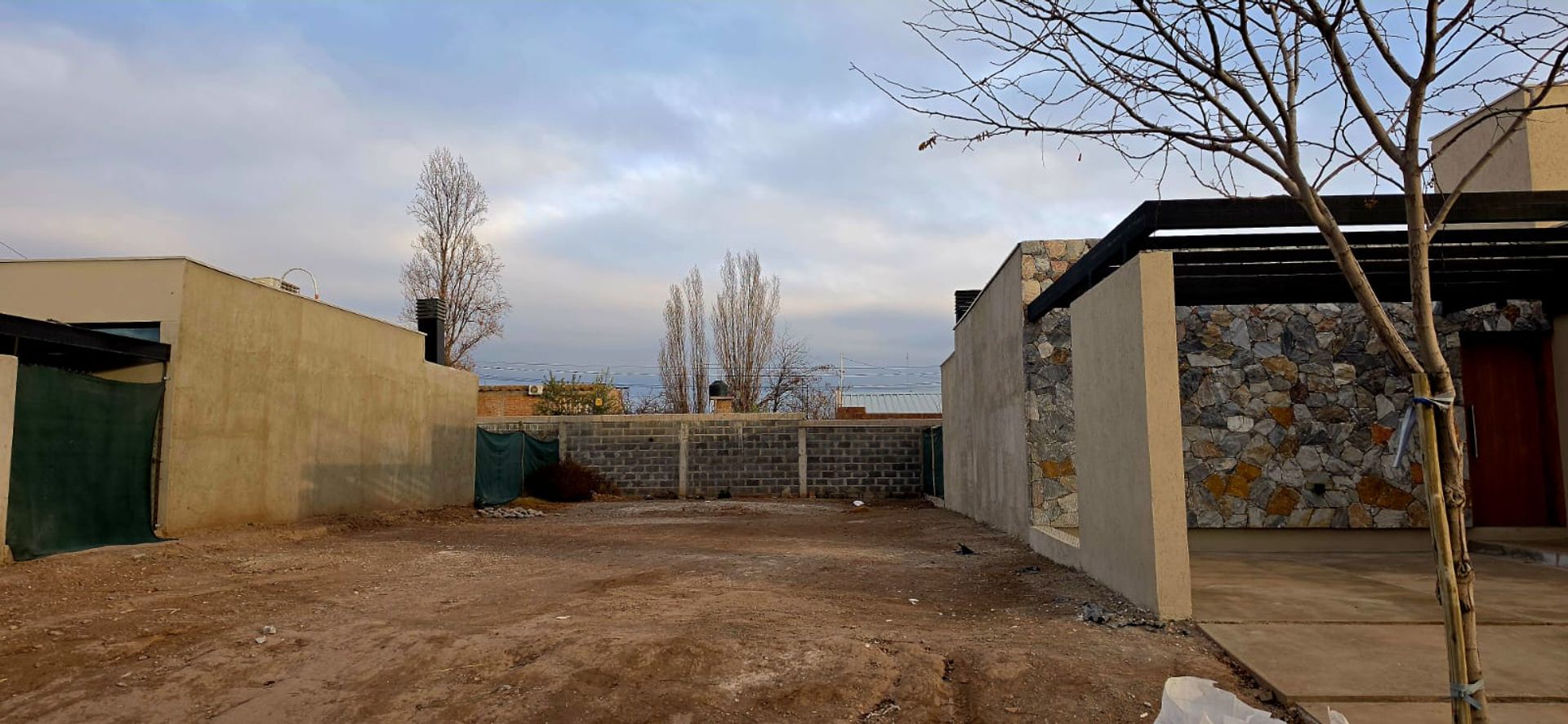 Lujan de Cuyo Terrazas Park Lunlunta 0
