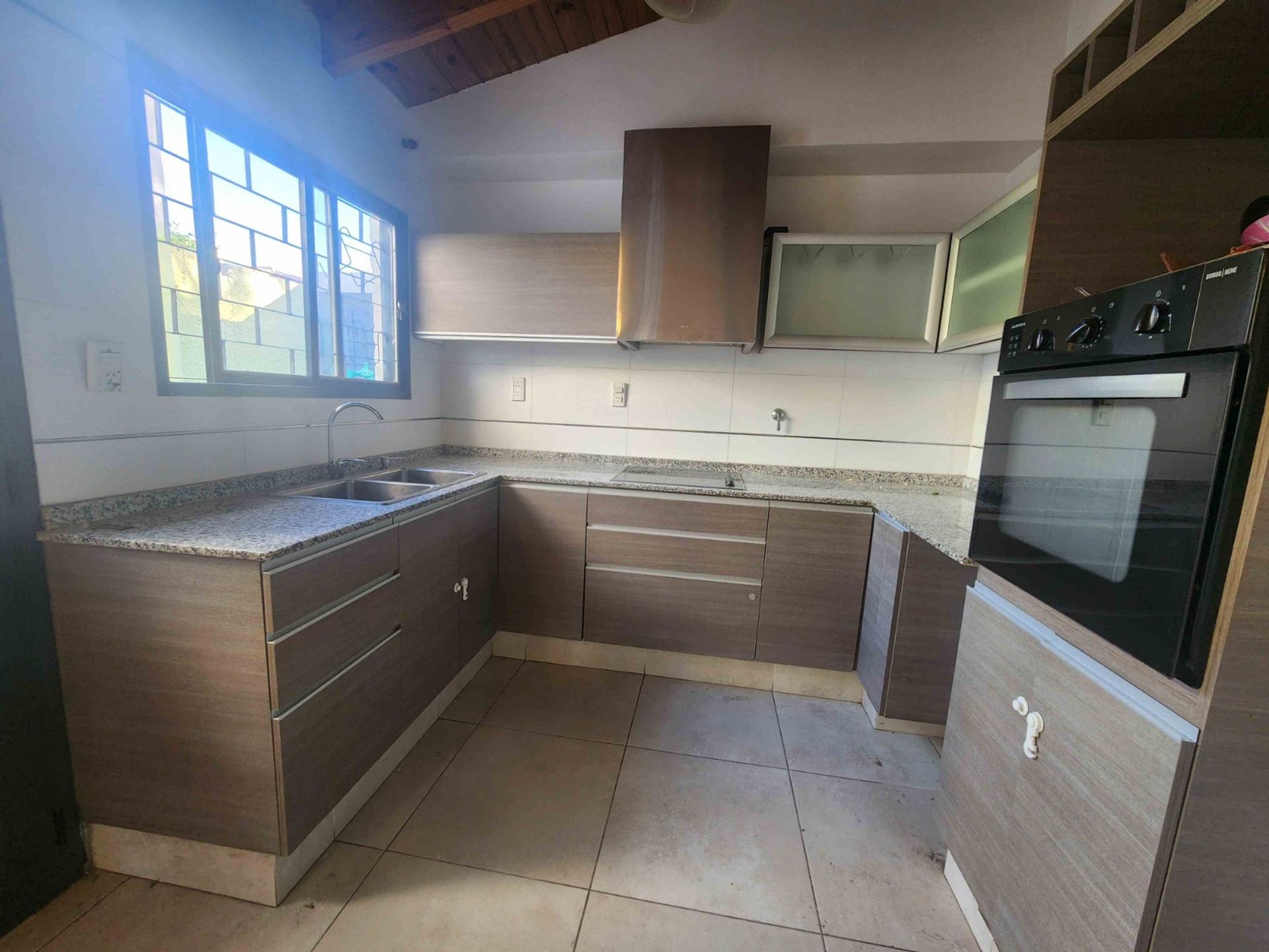 Casa en Alquiler en Godoy Cruz, Mendoza