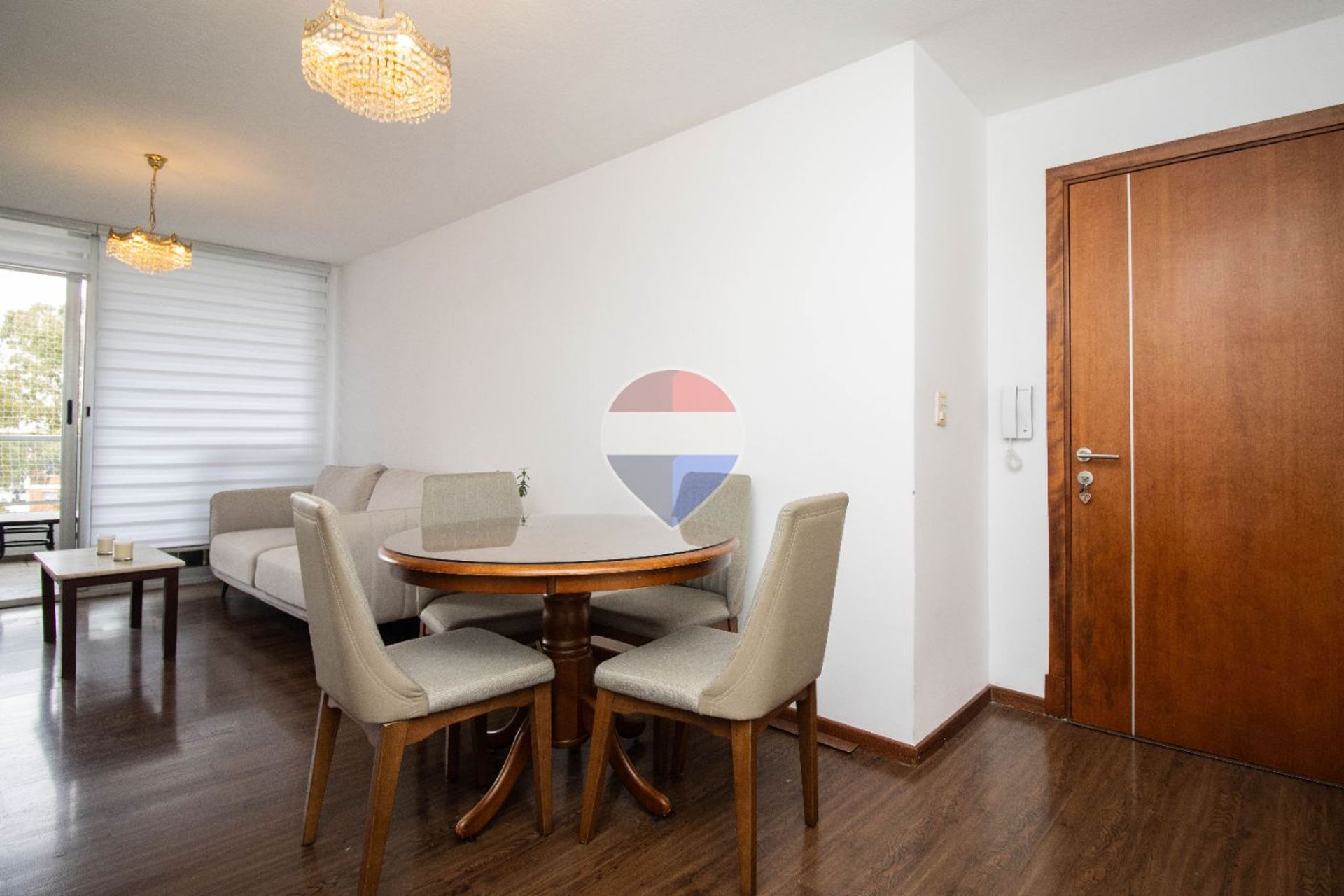 VENTA APARTAMENTO DOS DORMITORIOS CON GARAJE - 2